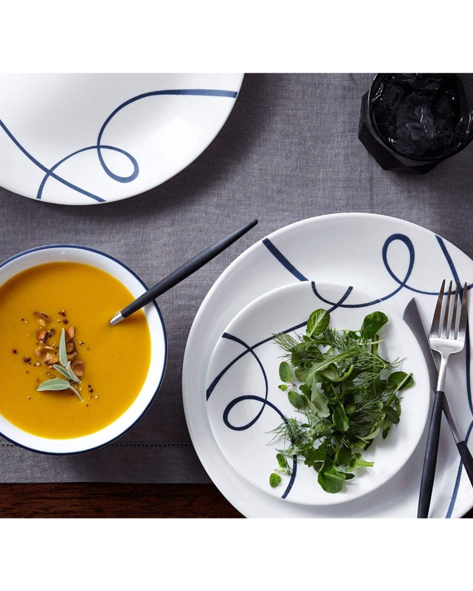 Corelle 16 PCS DINNER SET LIA W/MUG