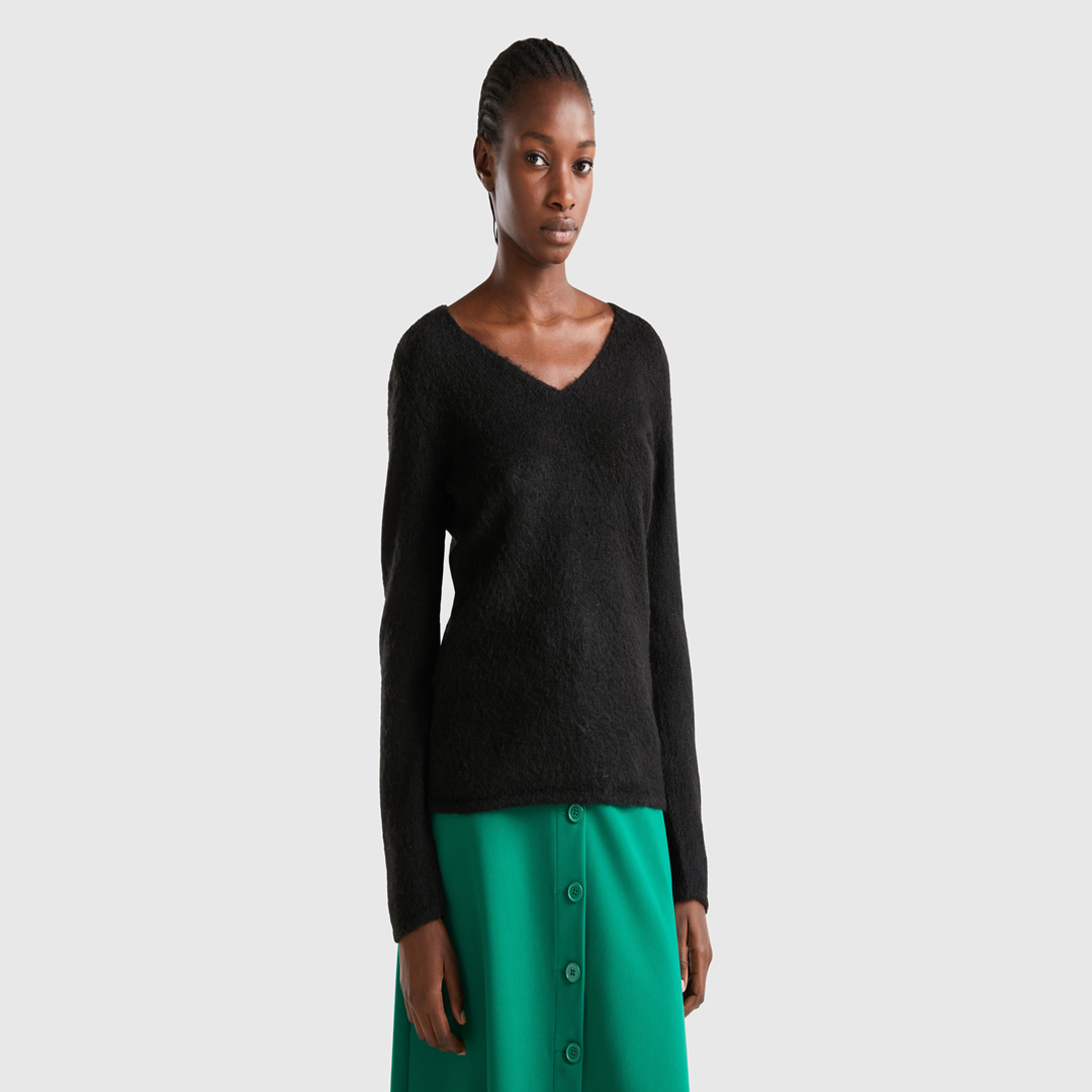 Moher Blend V-Neck Sweater