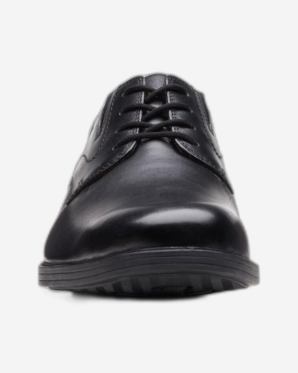 Clarks Whiddon Plain Shoes (Wide Fit)