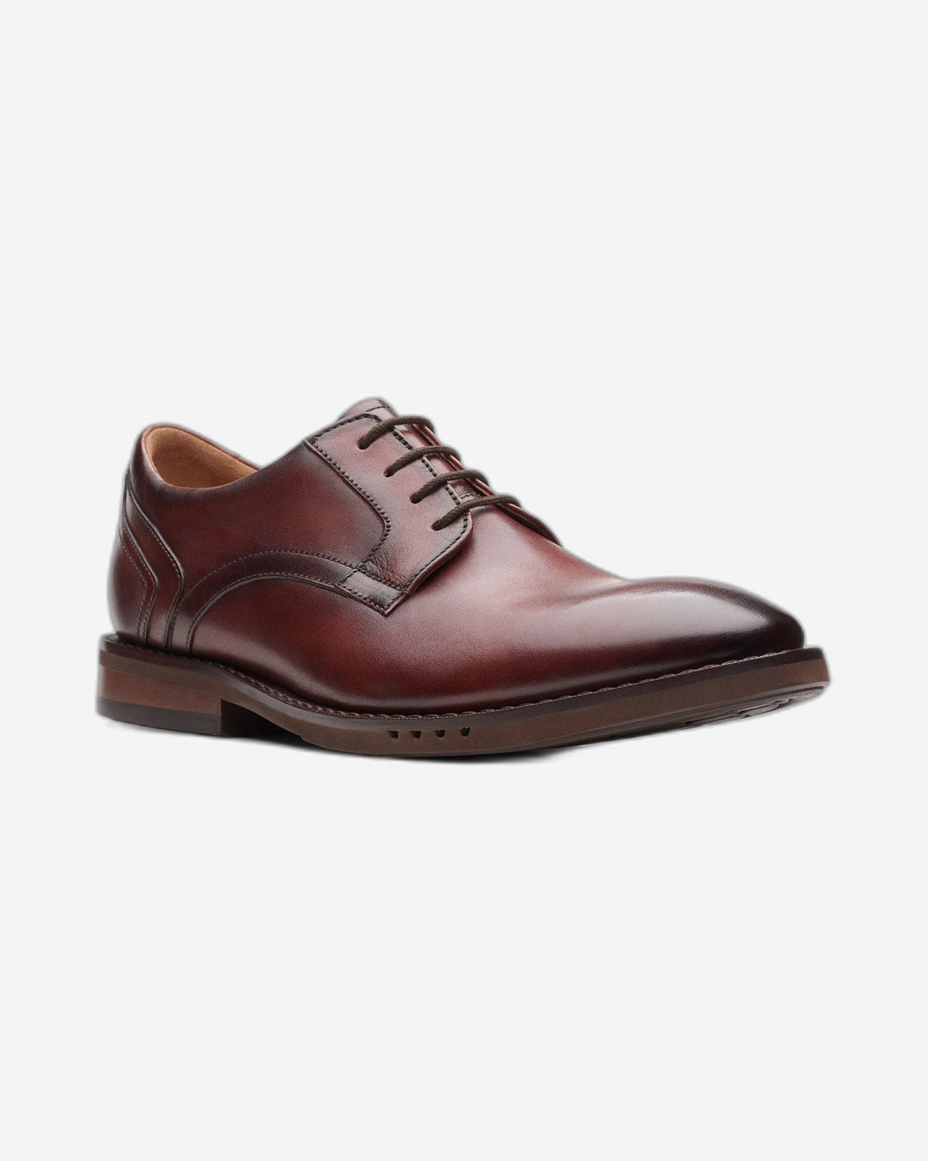 Clarks Un Hugh Lace Shoes (Standard Fit)