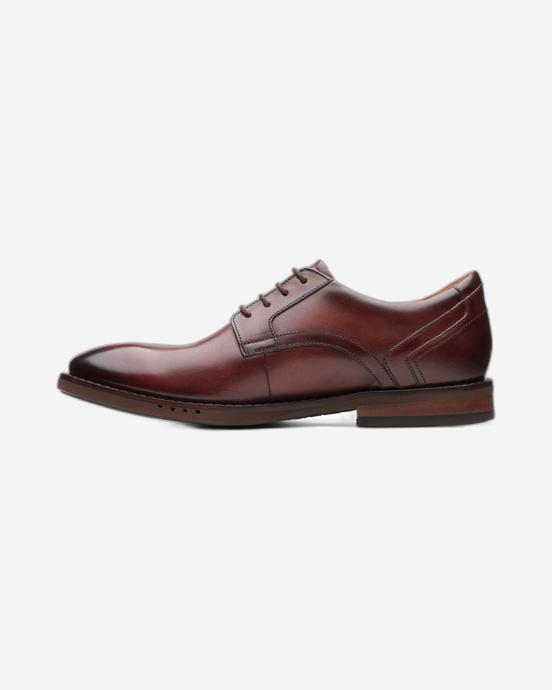 Clarks Un Hugh Lace Shoes (Standard Fit)