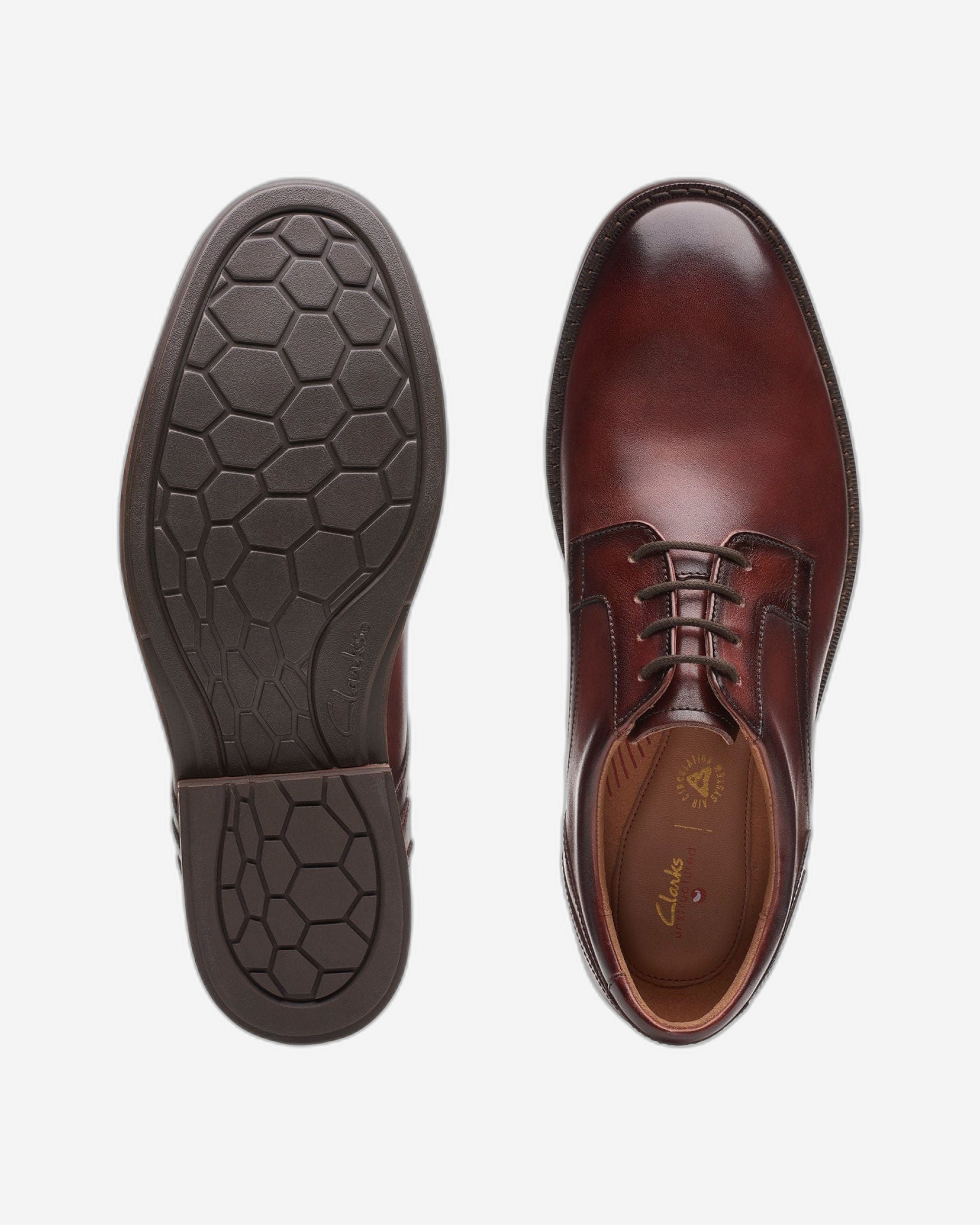 Clarks Un Hugh Lace Shoes (Standard Fit)