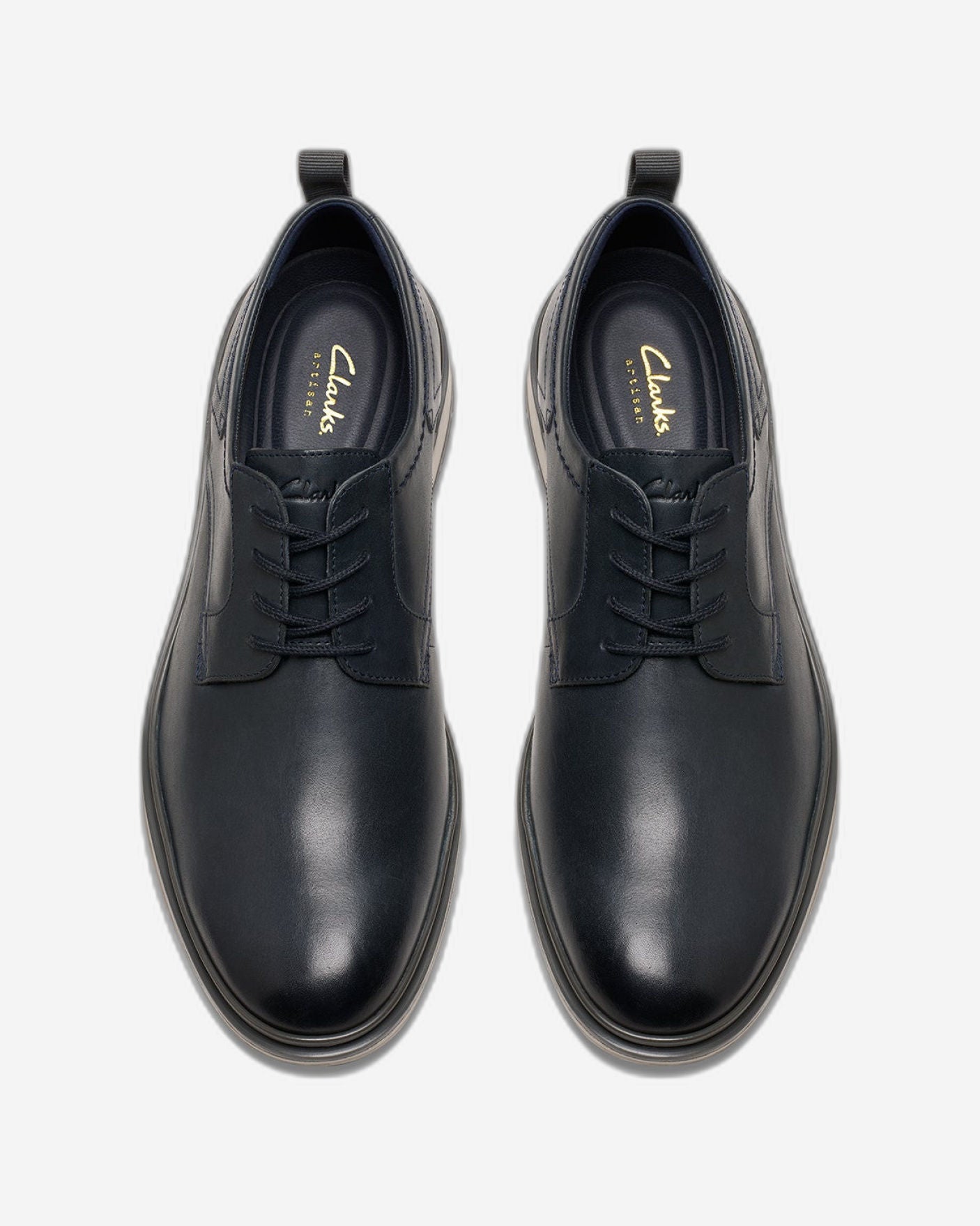 Clarks Chantry Lo (Standard Fit)