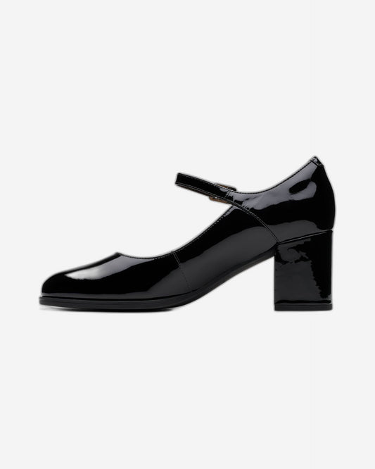 Clarks Freva 55 Strap (Wide Fit)