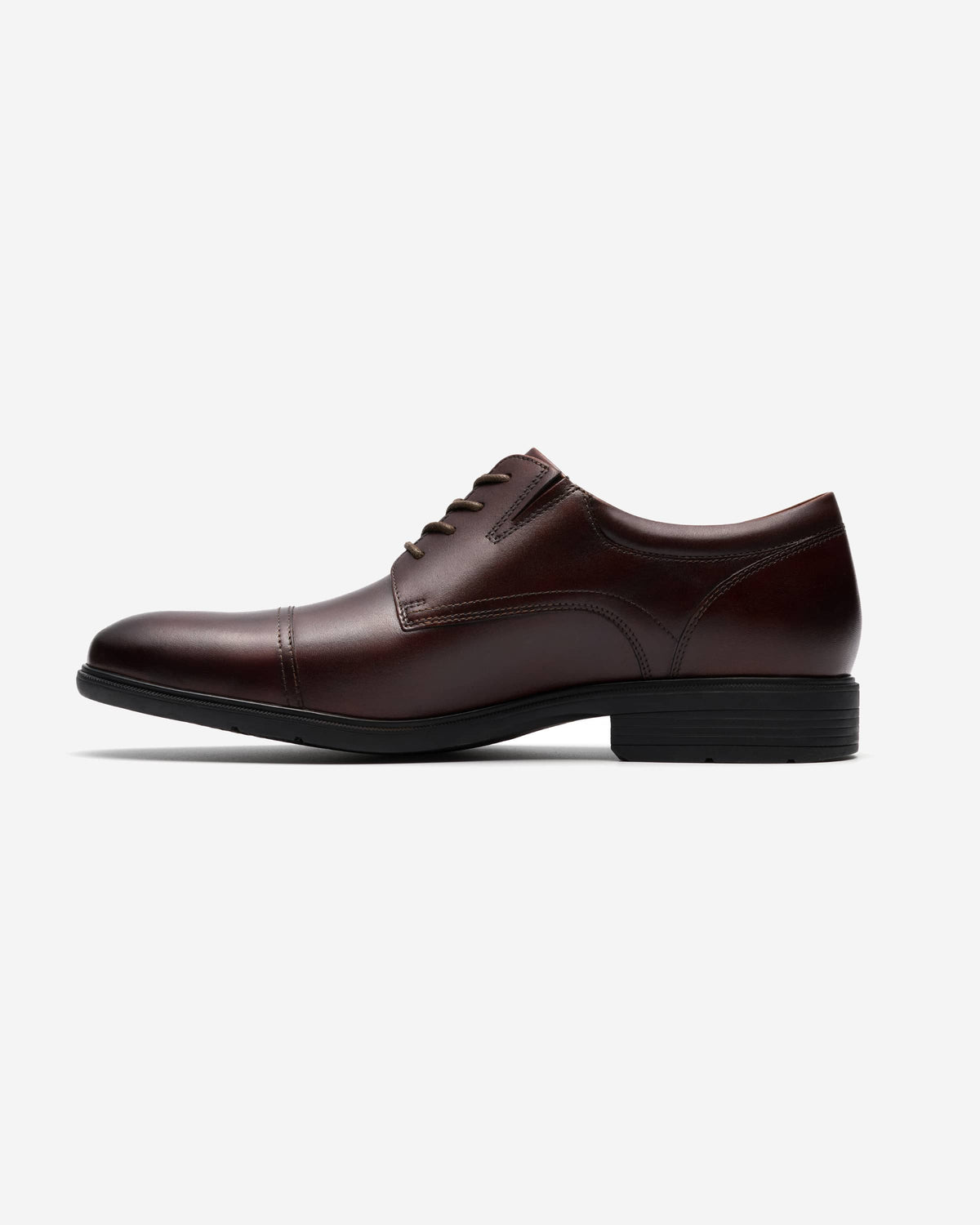 Clarks Steadwell Cap (Wide Fit)