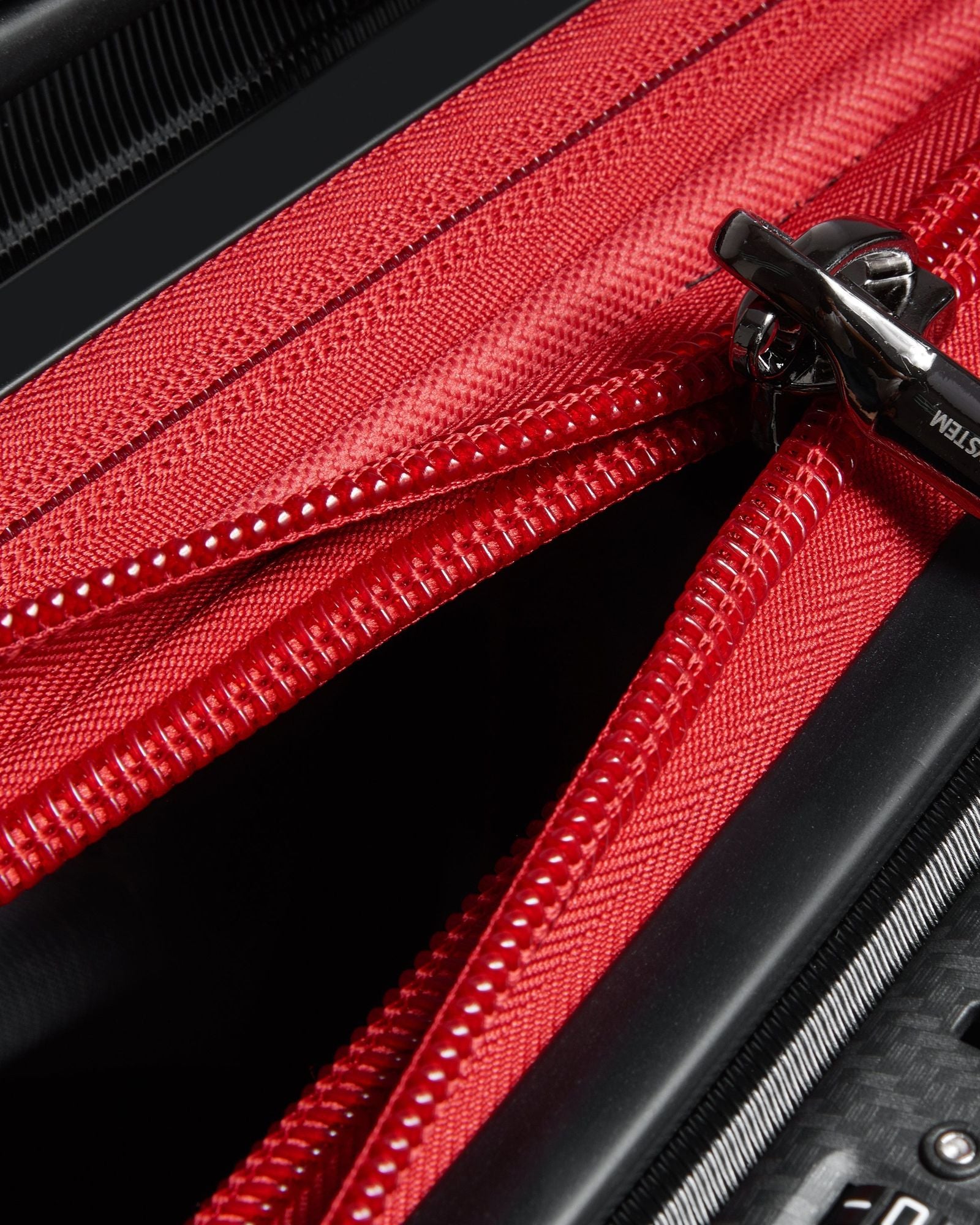 Delsey Paris Shadow 5.0 Alfa Romeo F1 Collection