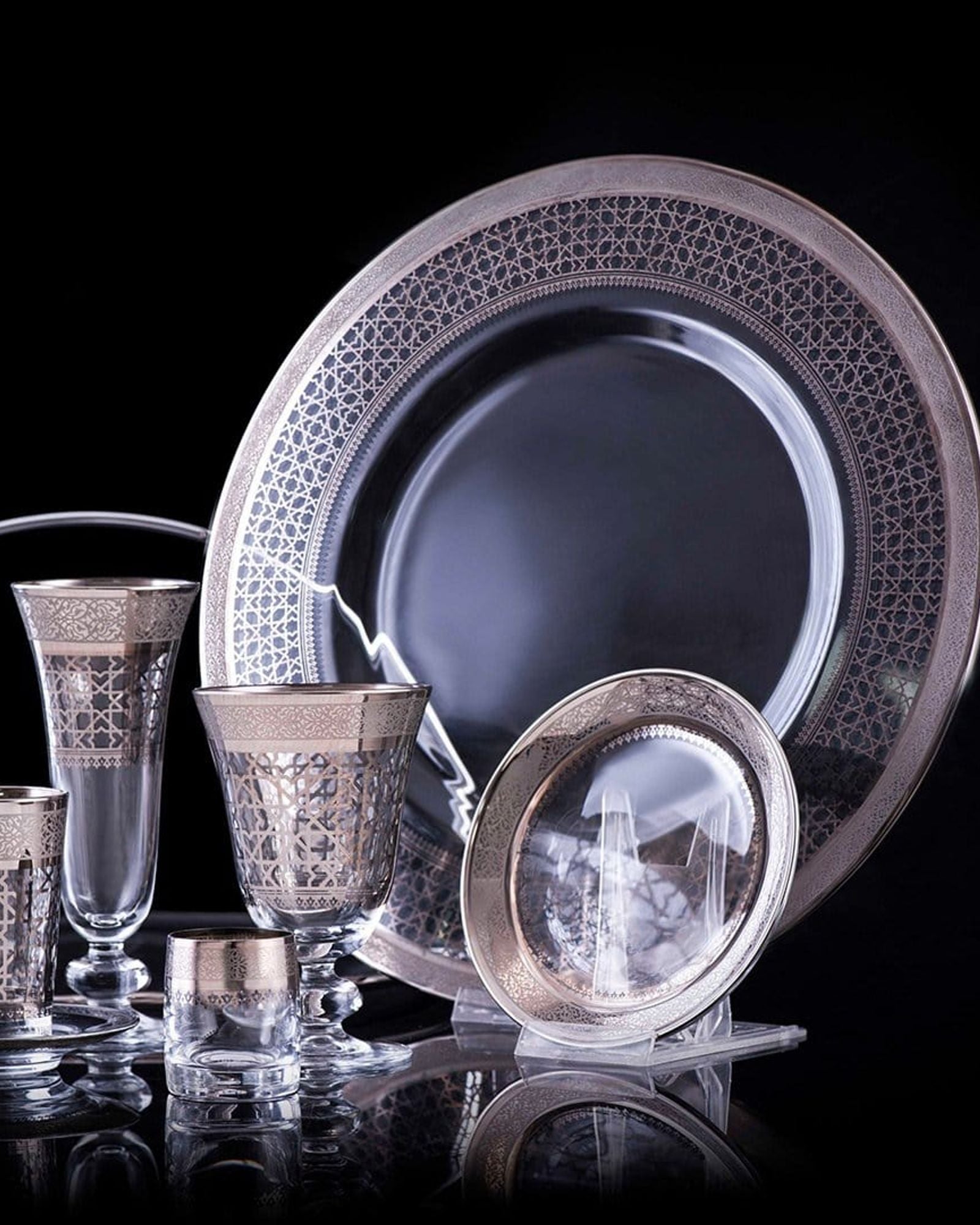 Dimlaj Cordoba Large Charger Plate (Platinum)