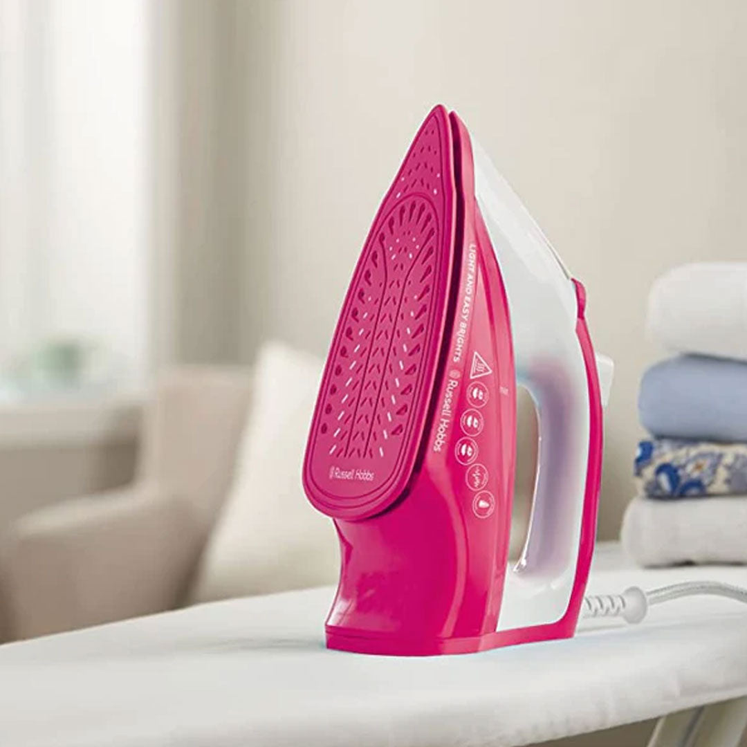 Russell Hobbs Light & Easy Steam Iron
