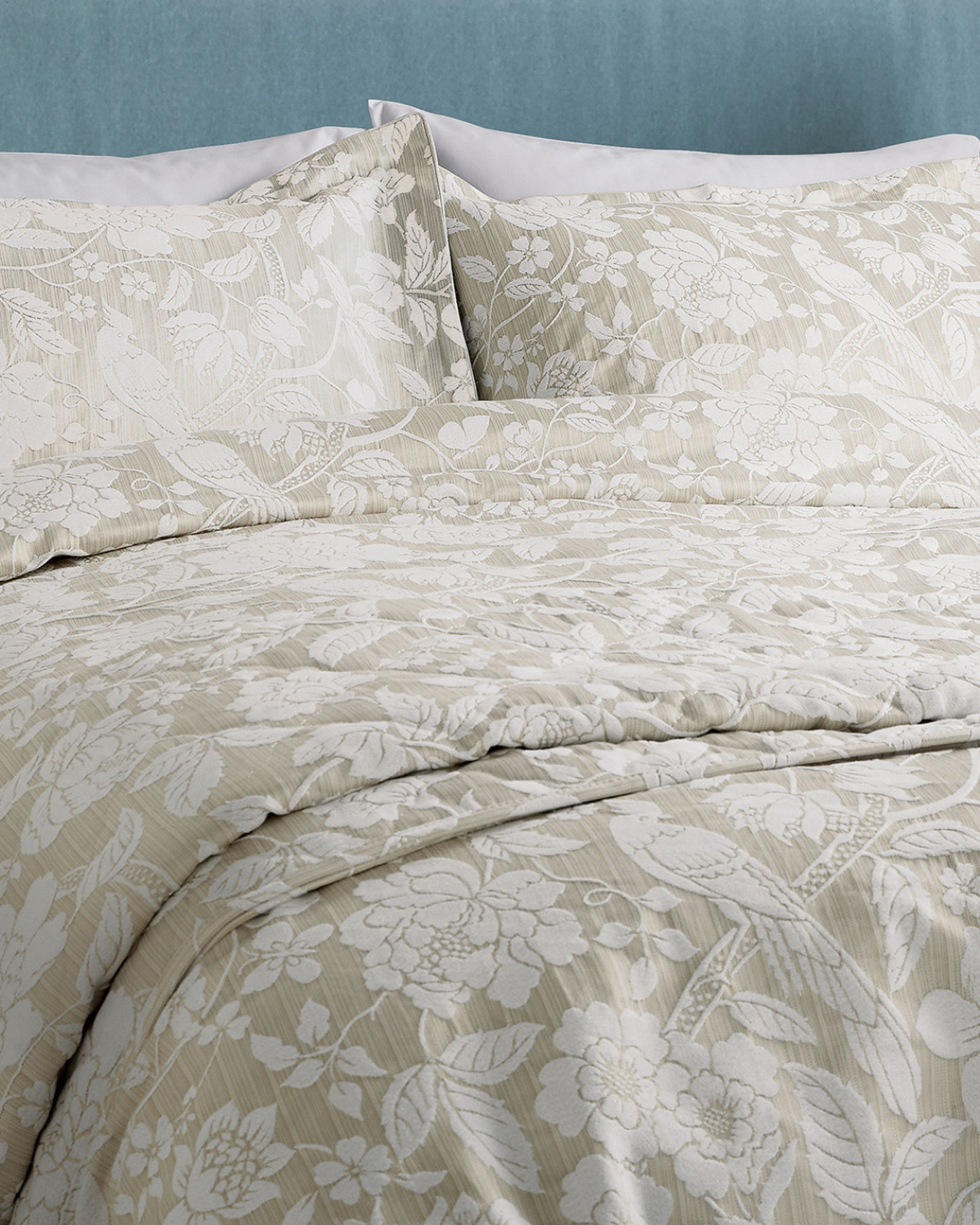 Sanderson "Pyramus" Duvet Cover Set in Linen