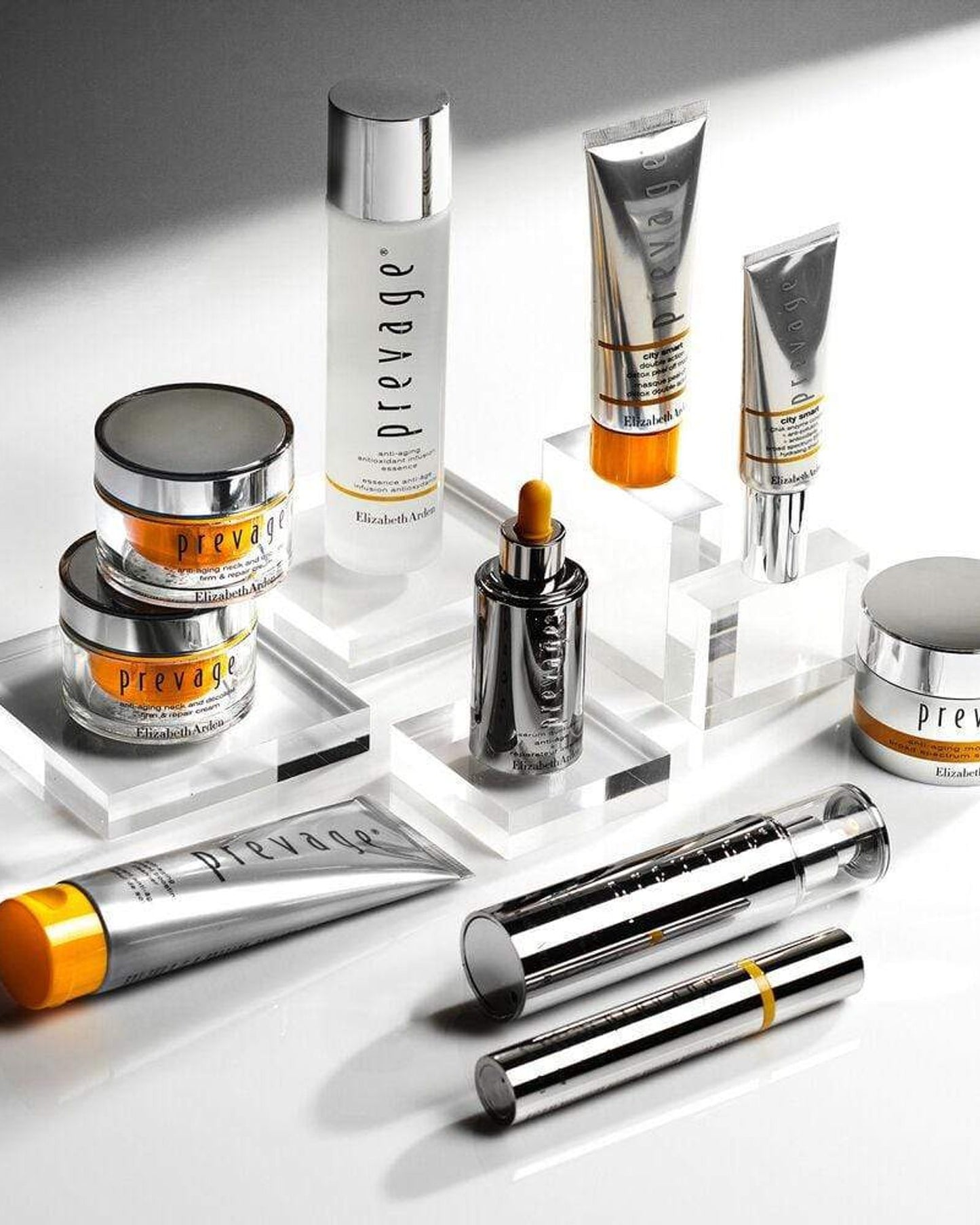 Elizabeth Arden Prevage Anti-Aging Neck and Decollete Firm & Repair Cream