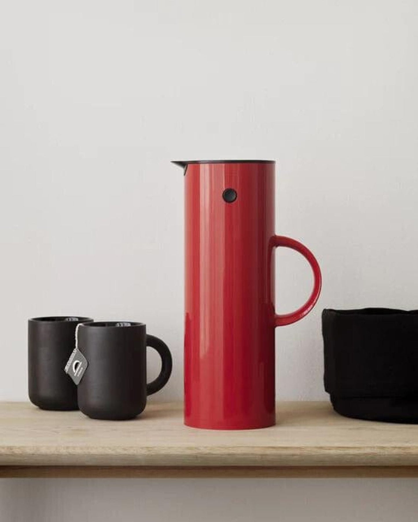 Stelton Vacuum Jug 1L Red