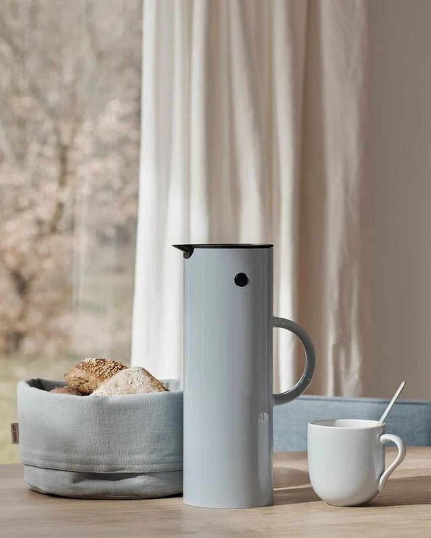 Stelton Vacuum Jug 1L Cloud