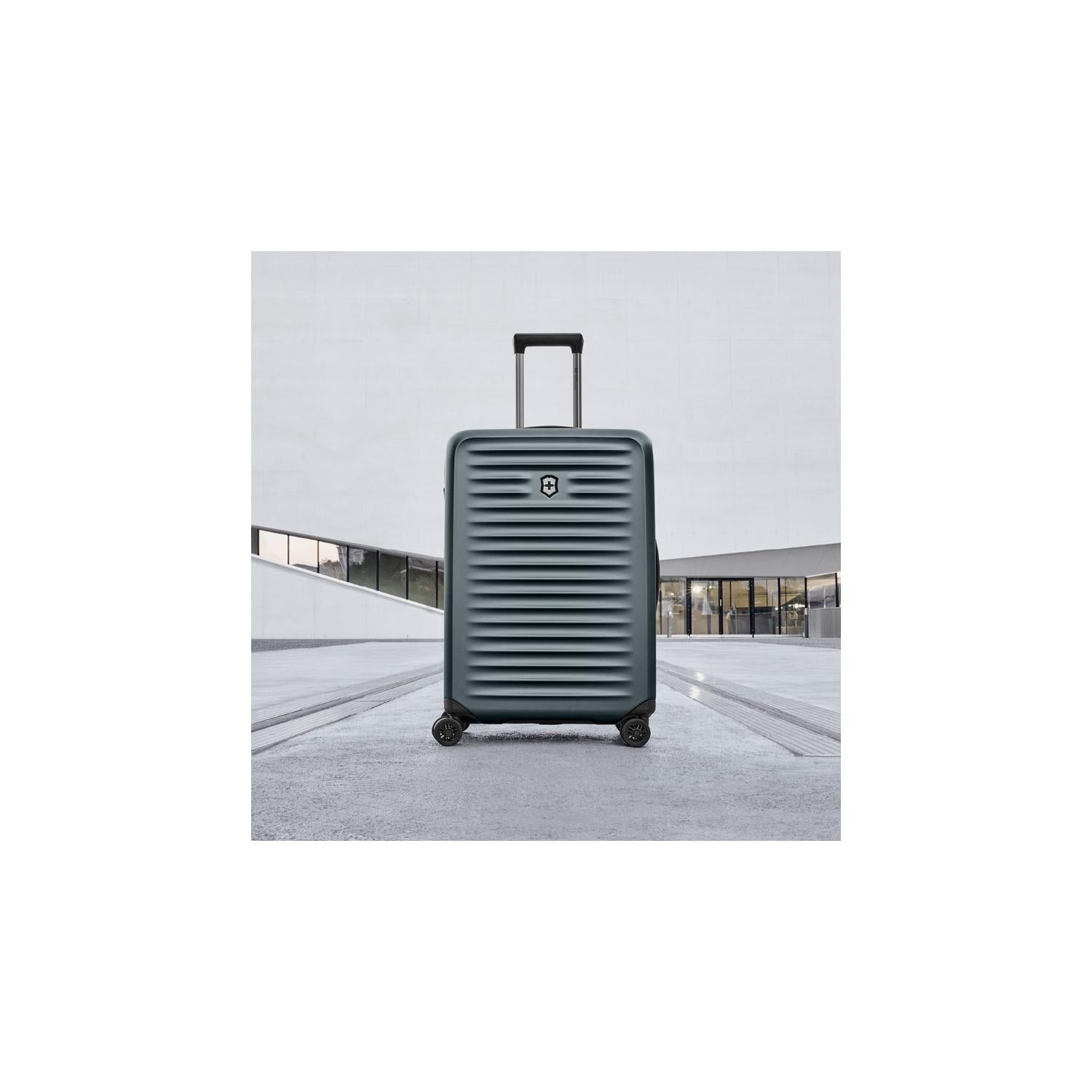 Victorinox Airox Advanced Global Expandable Hardcase Luggage Trolley