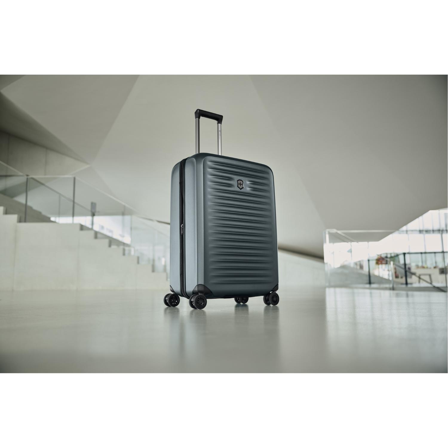 Victorinox Airox Advanced Global Expandable Hardcase Luggage Trolley