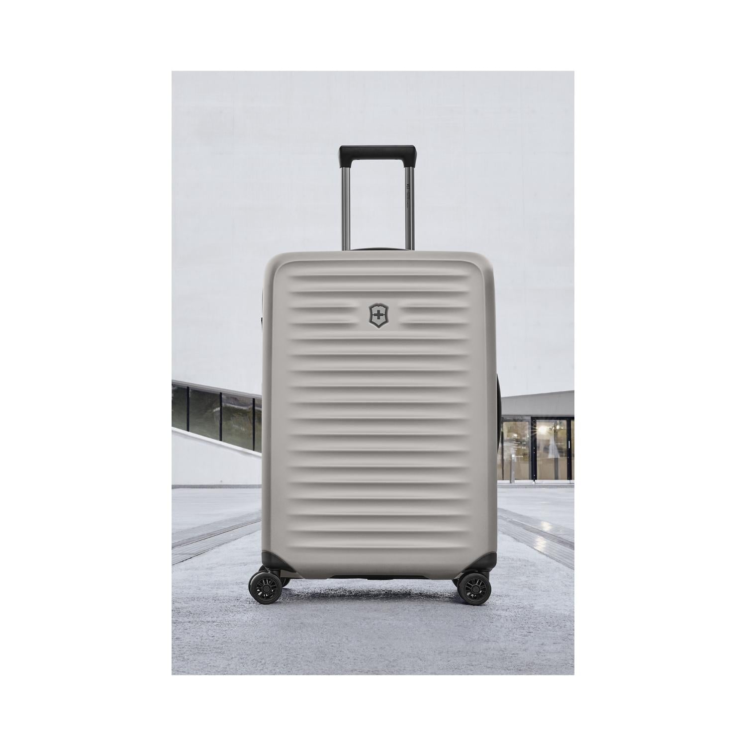 Victorinox Airox Advanced Global Expandable Hardcase Luggage Trolley
