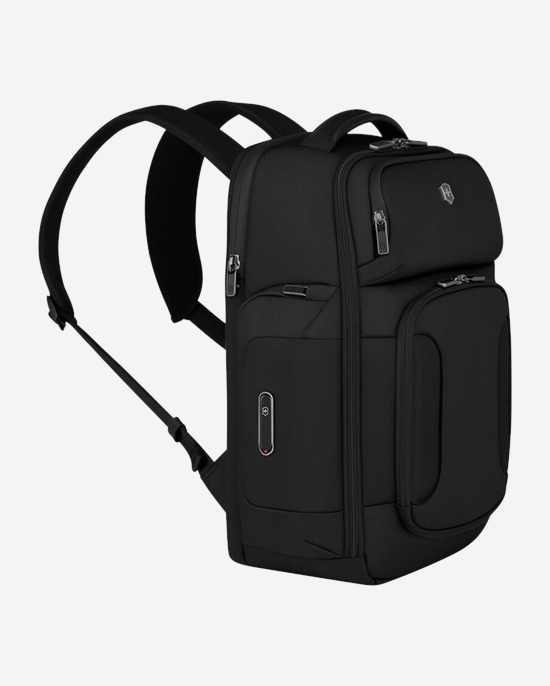 حقيبة ظهر فيكتورينوكس ويركس ترافيلر 7.0 ديلوكس سوداء