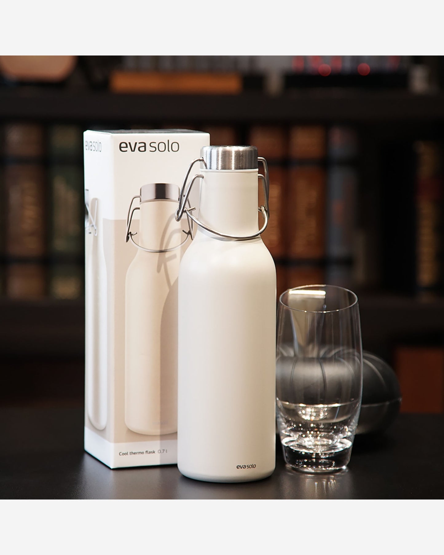 Eva Solo 567093 Cool Thermo Flask 0.7L Birch