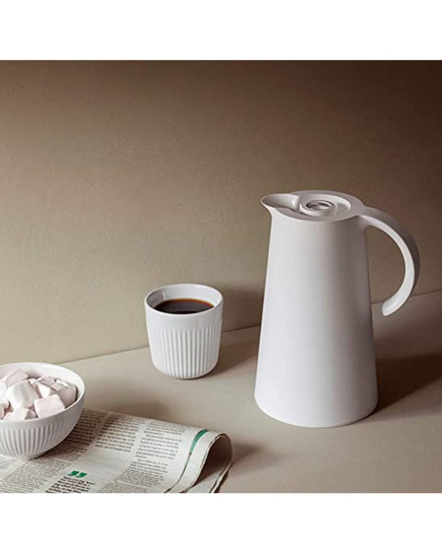 Eva Solo Rise Vacuum Jug 1L White