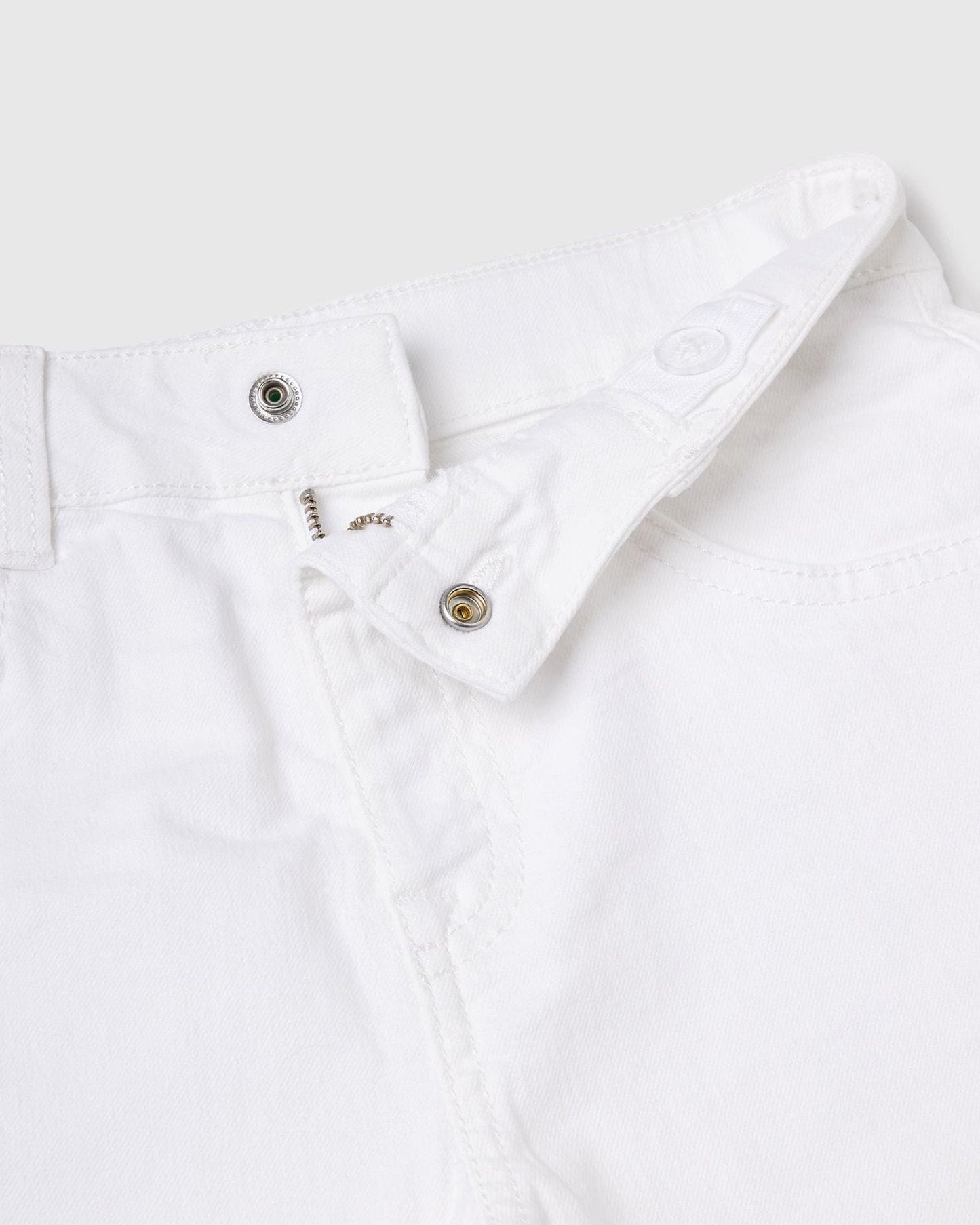 Frayed high-waisted shorts