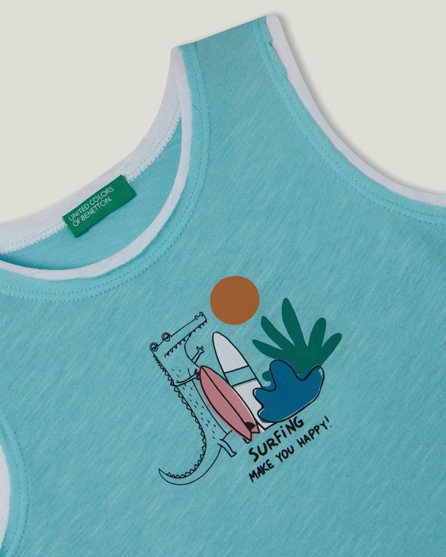Lightweight tank top with print