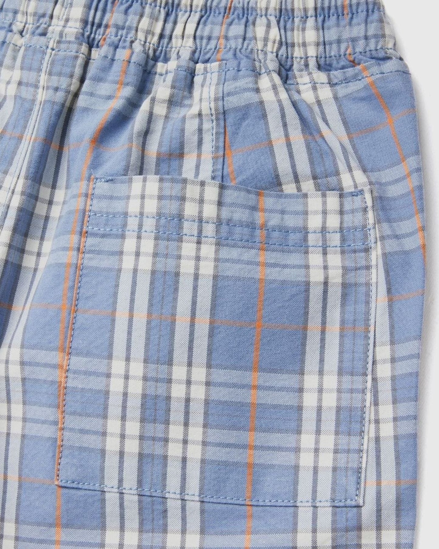 Check shorts in 100% cotton