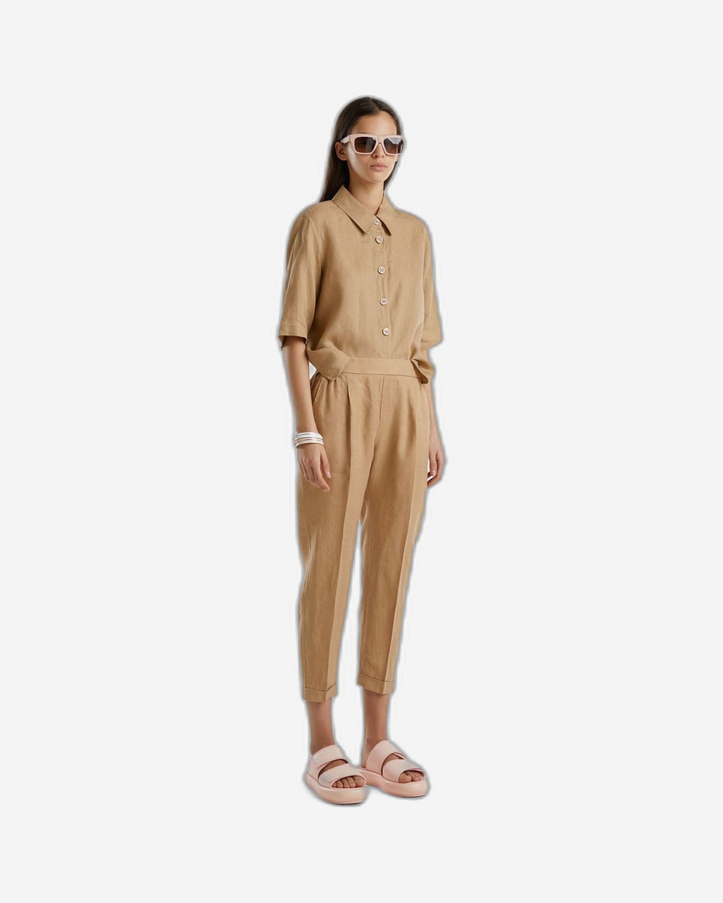 Cropped trousers in 100% linen