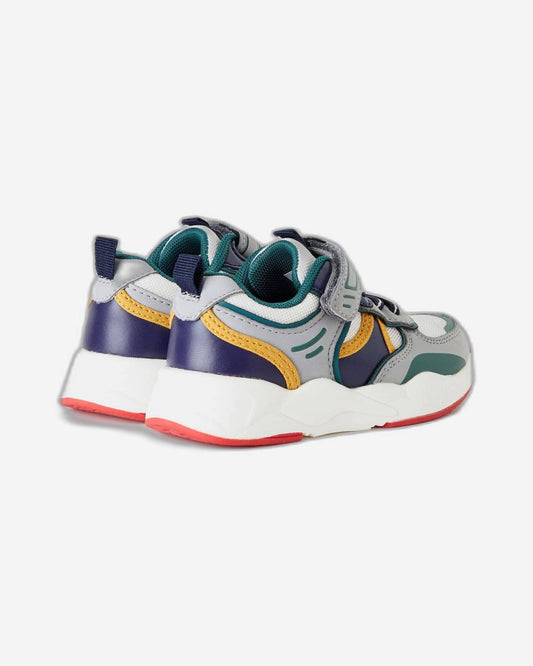 Running sneakers