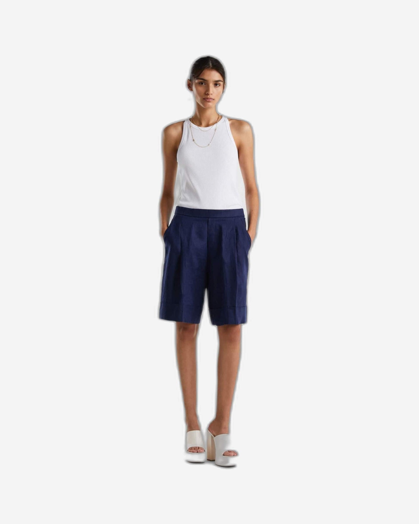 100% linen bermudas with cuffs