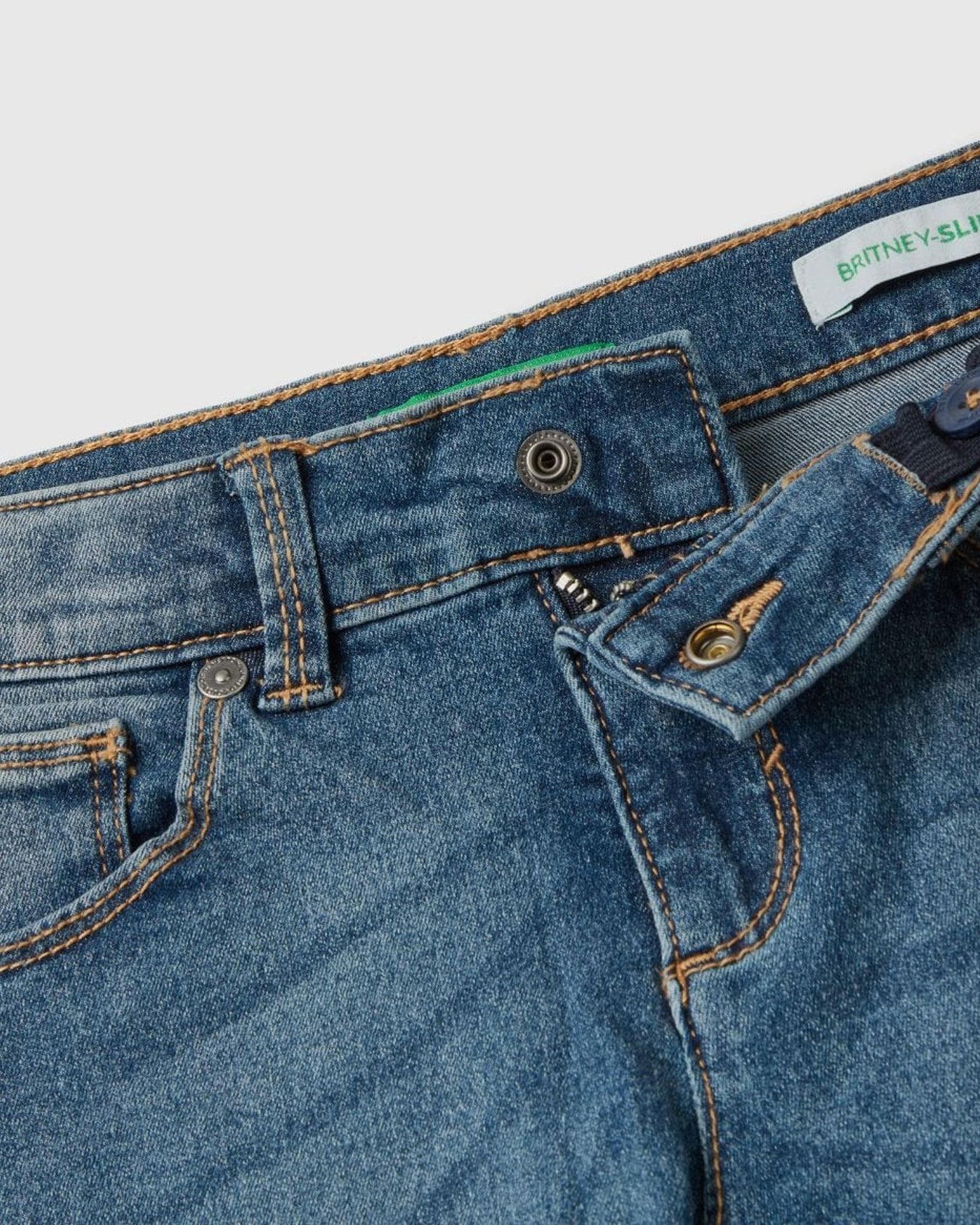 Five-pocket slim fit jeans