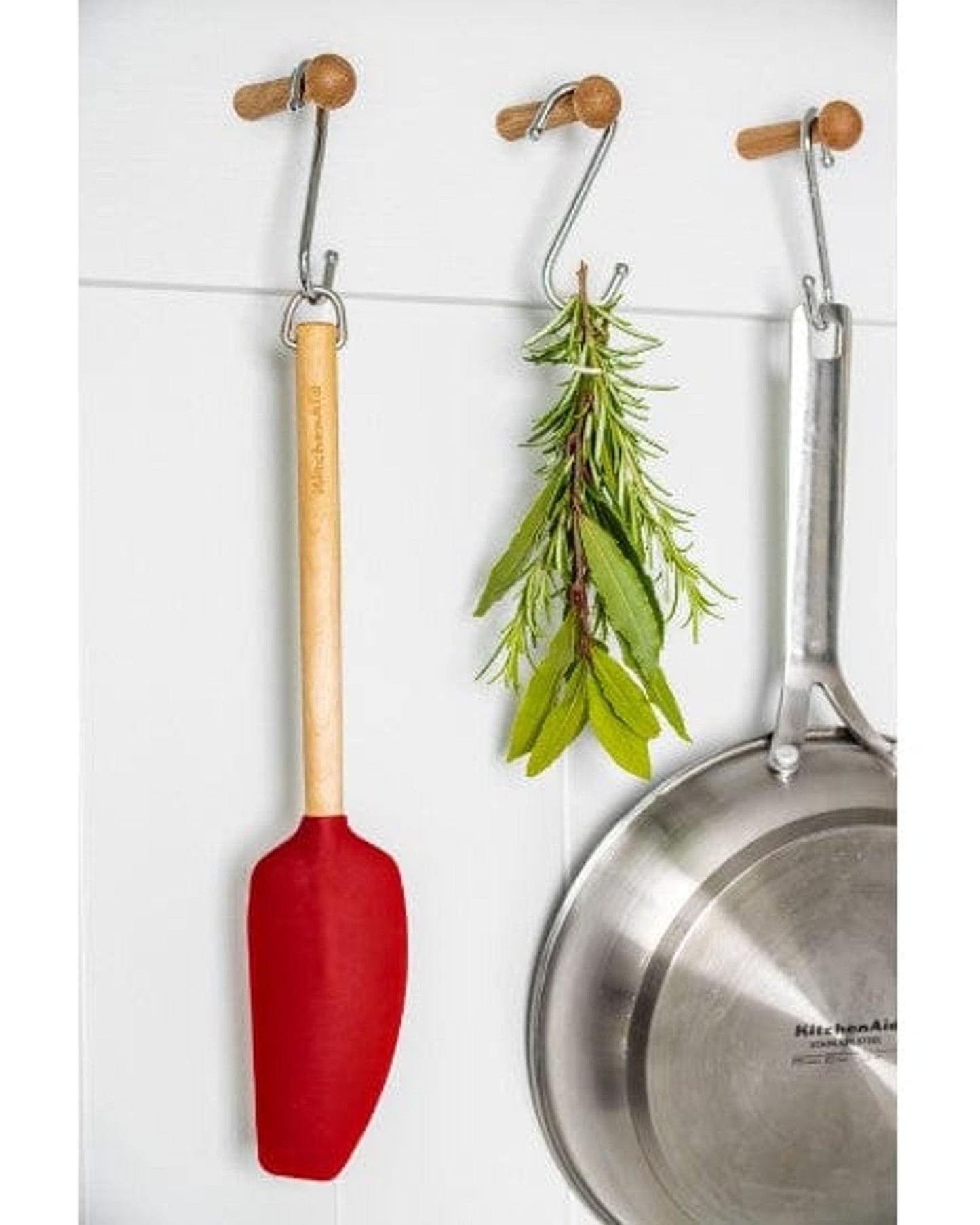 Kitchenaid Coreline Mixer Spatula Birchwood Empire Red