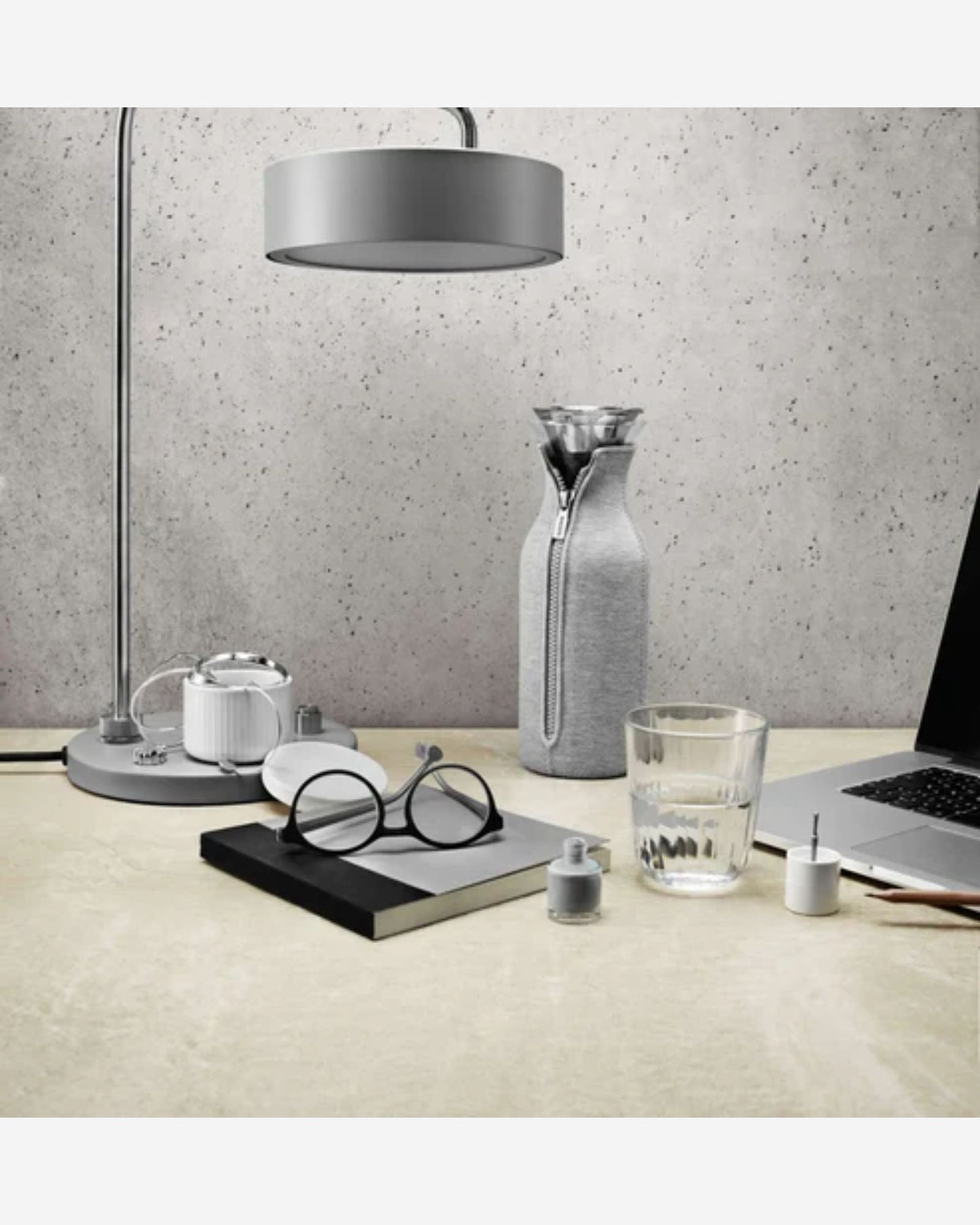 Eva Solo 567974 Fridge carafe 1L Light grey woven