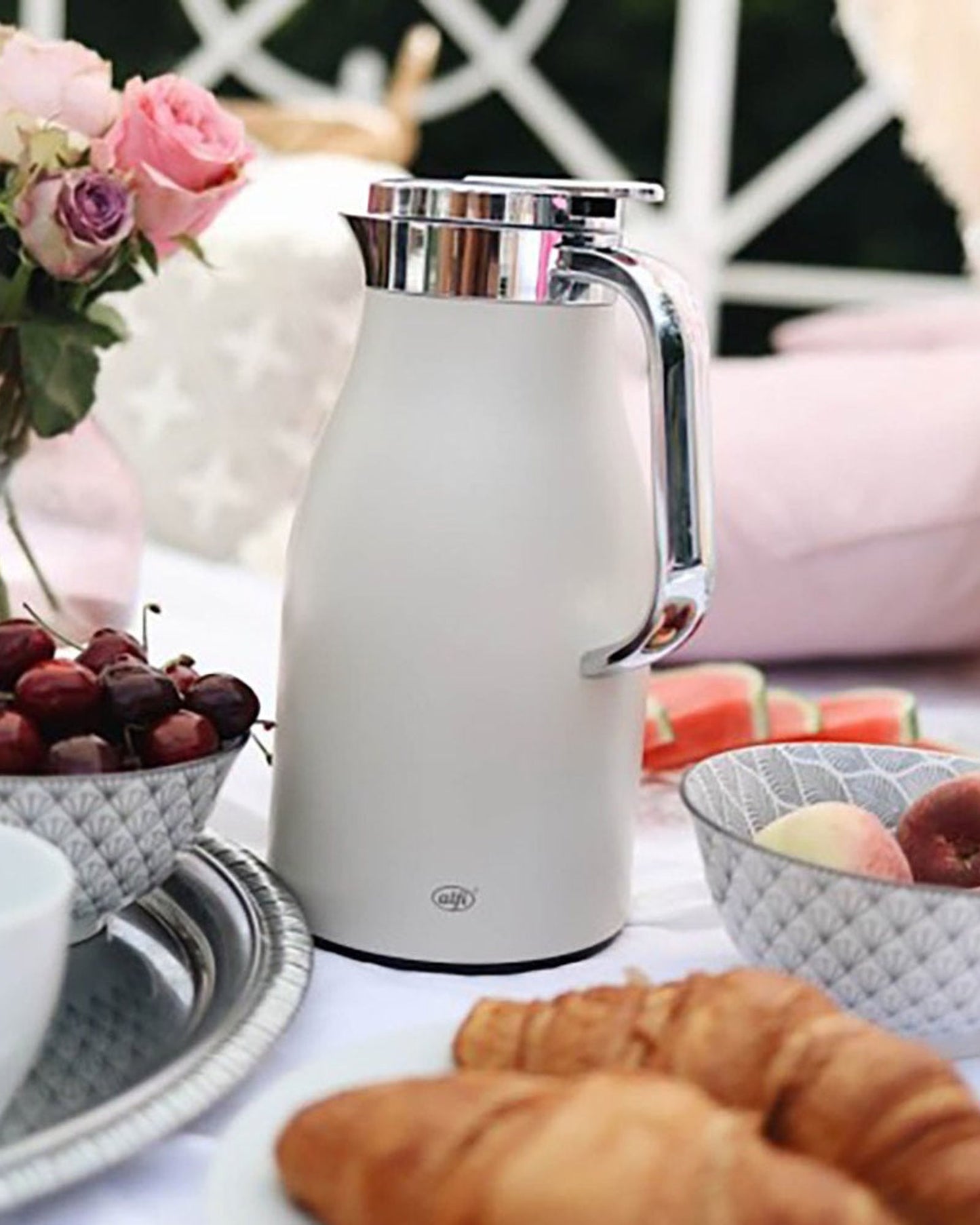 Alfi Skyline Flask Coco White 1L Chrome