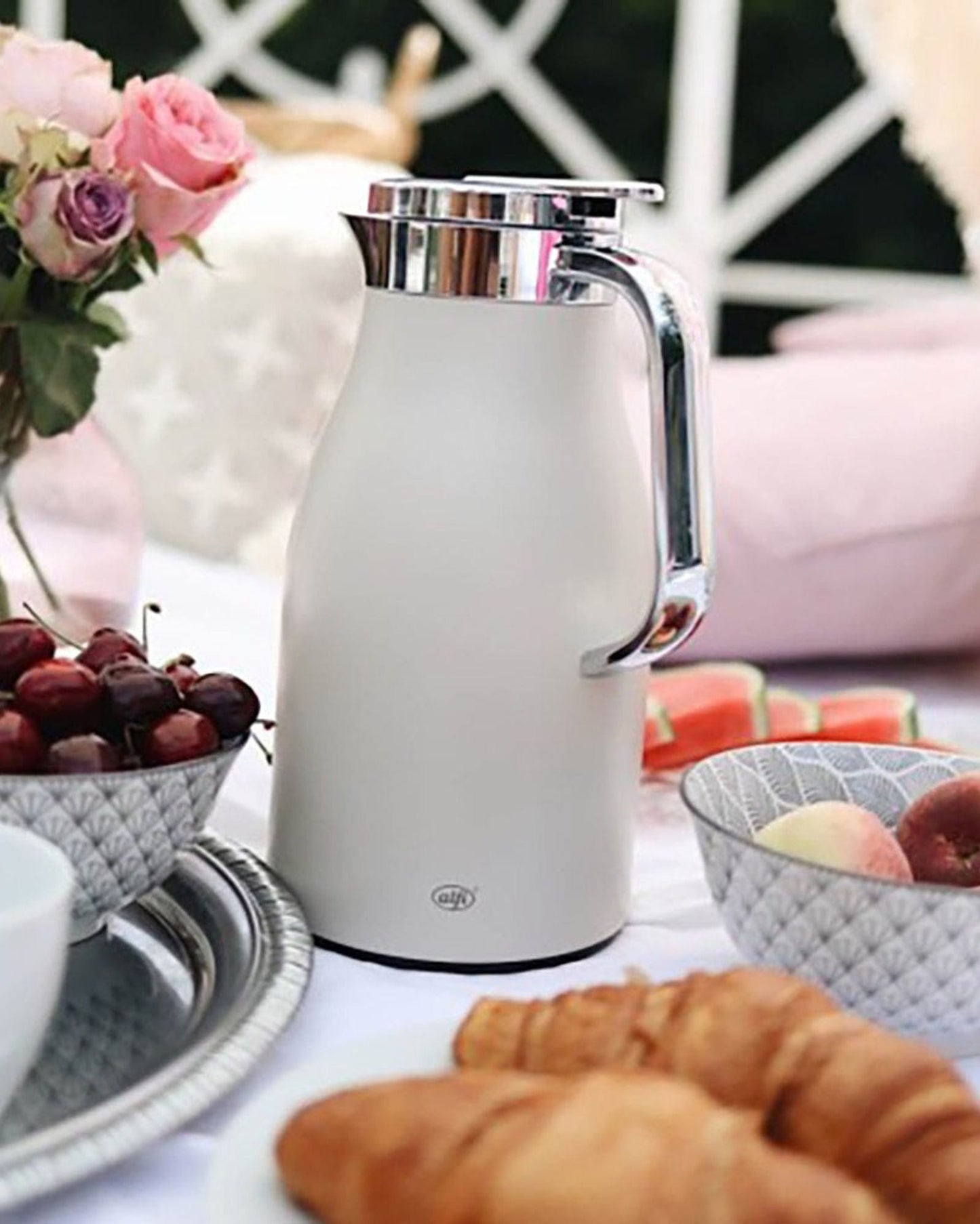 Alfi Skyline Flask Coco White 1L Chrome