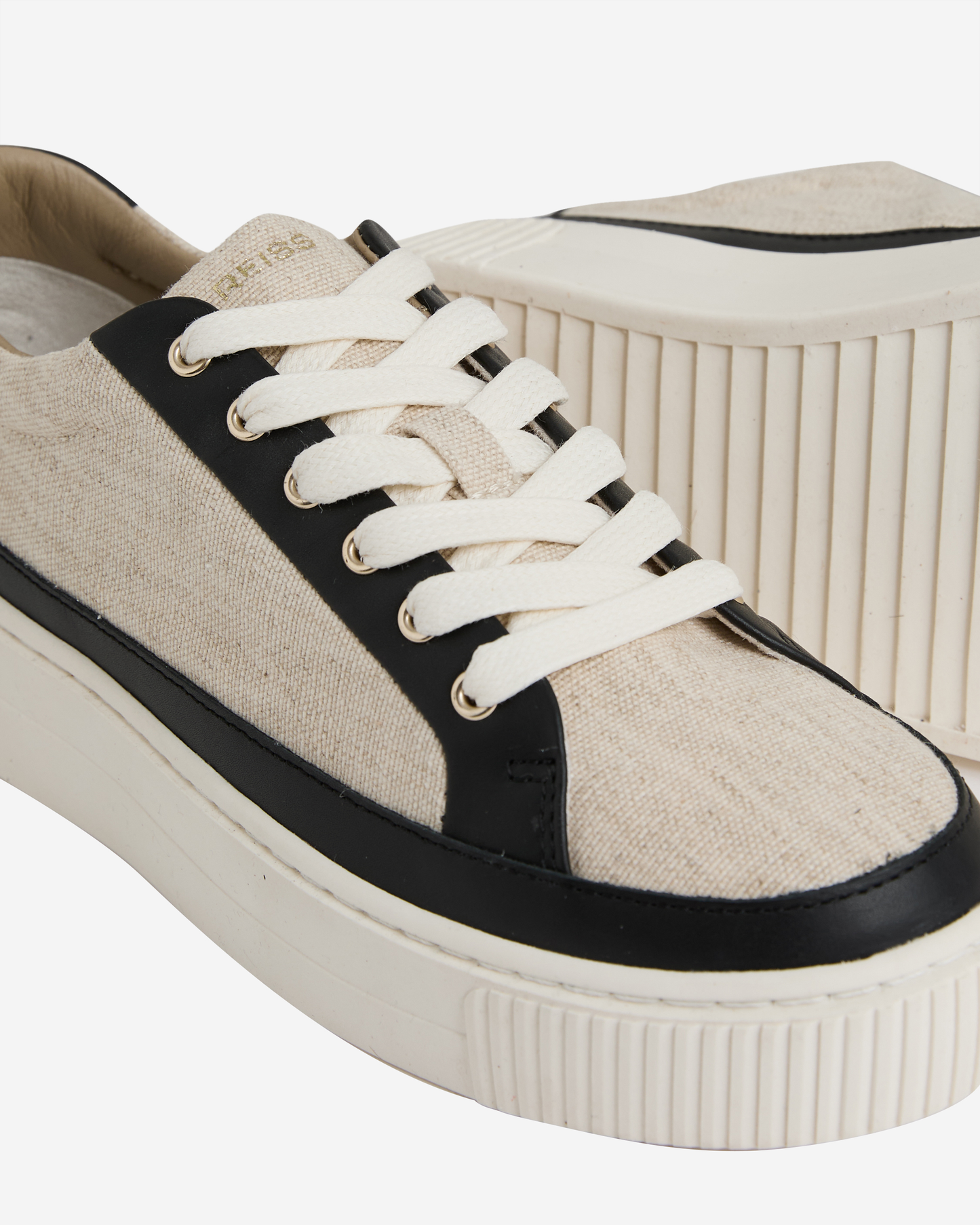 Reiss Low Top Sneaker - Natural/Black