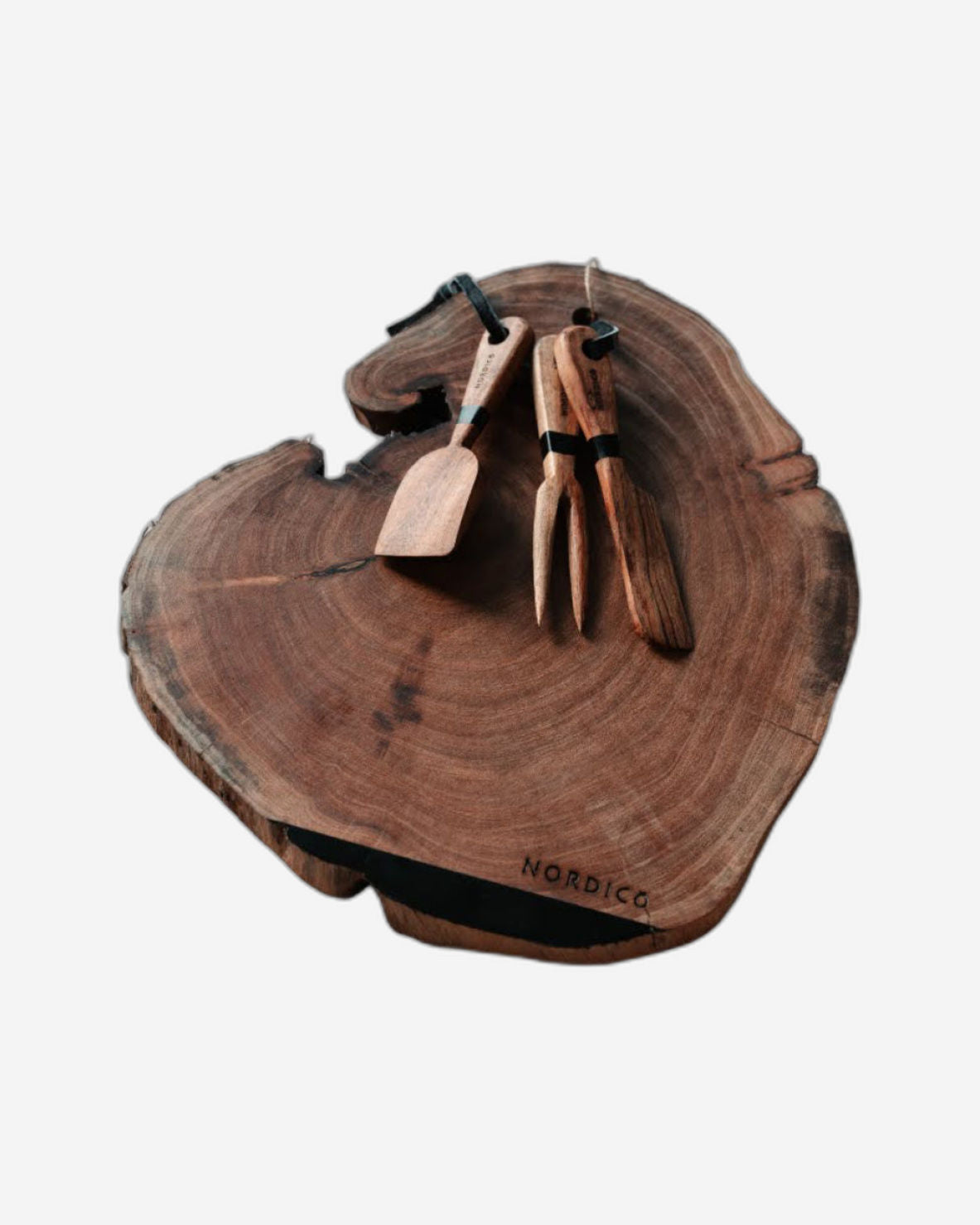 Nordico Wooden Cheese Board Set