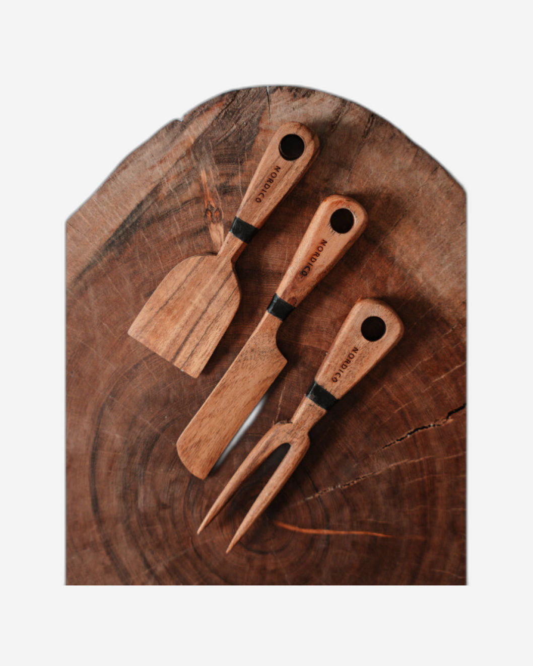 Nordico Wooden Cheese Board Set