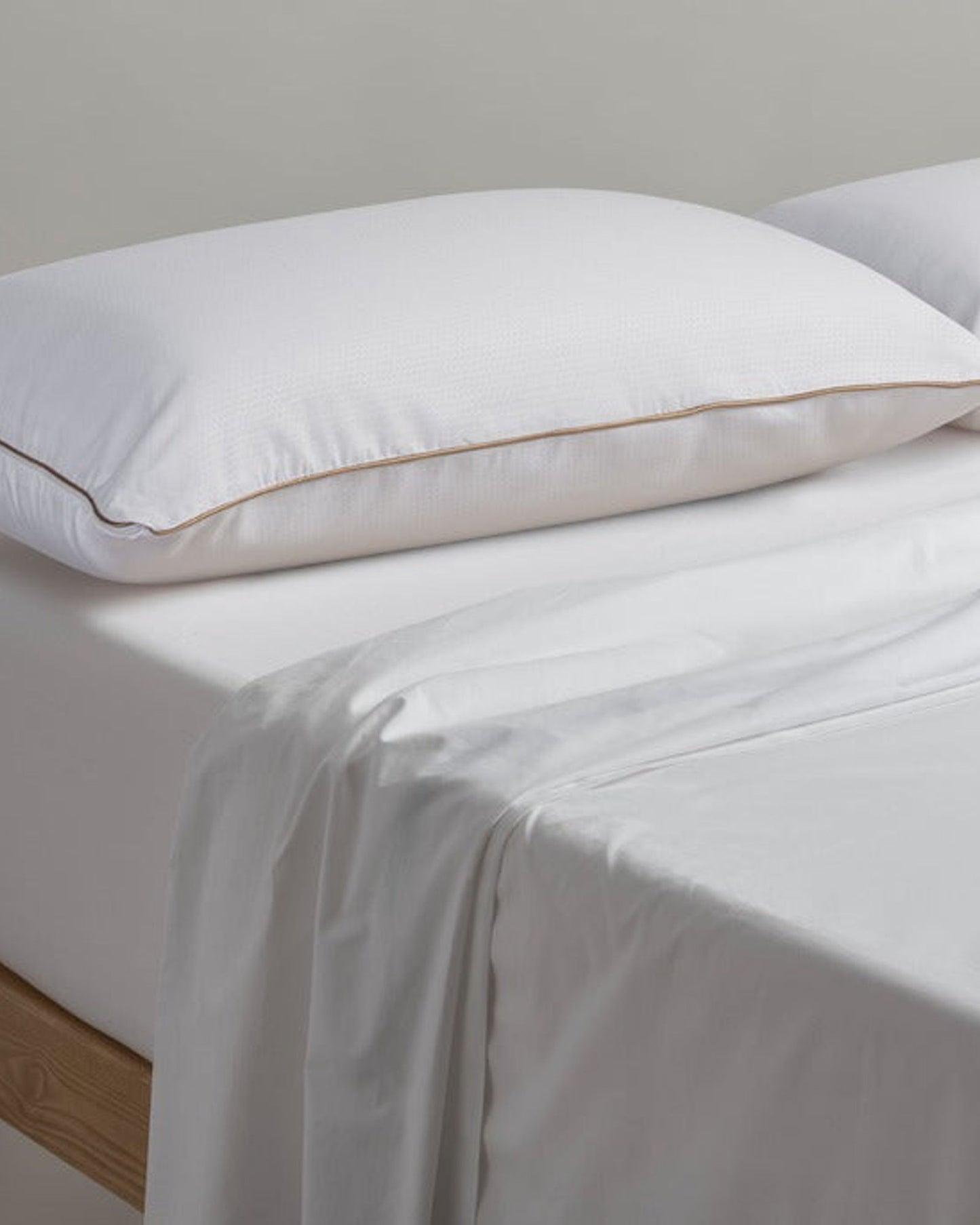 Velfont "Active" Anti-Dustmite Max Standard Pillow (3 firmnesses)