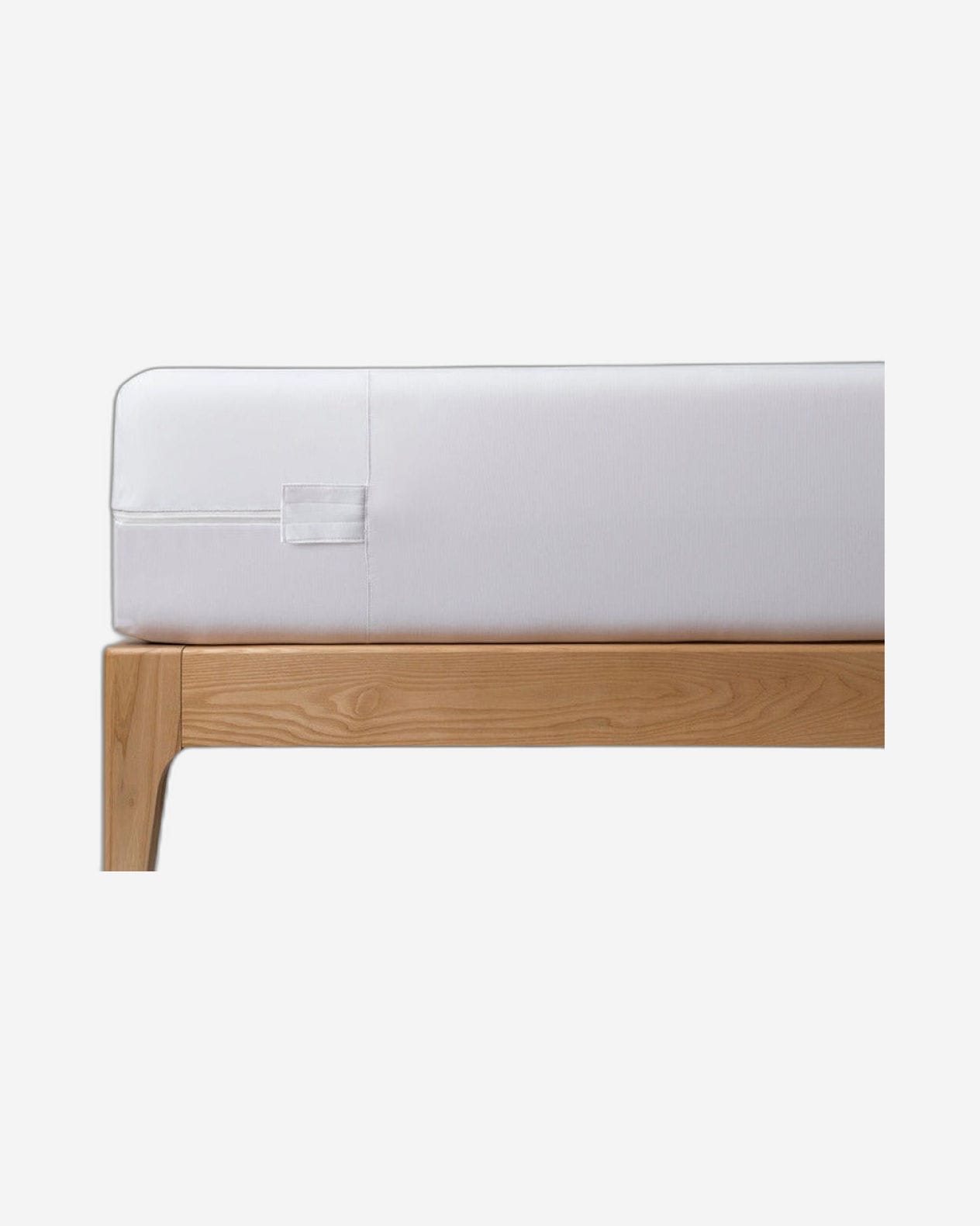Velfont "Anti-bedbug" Mattress Protector in White