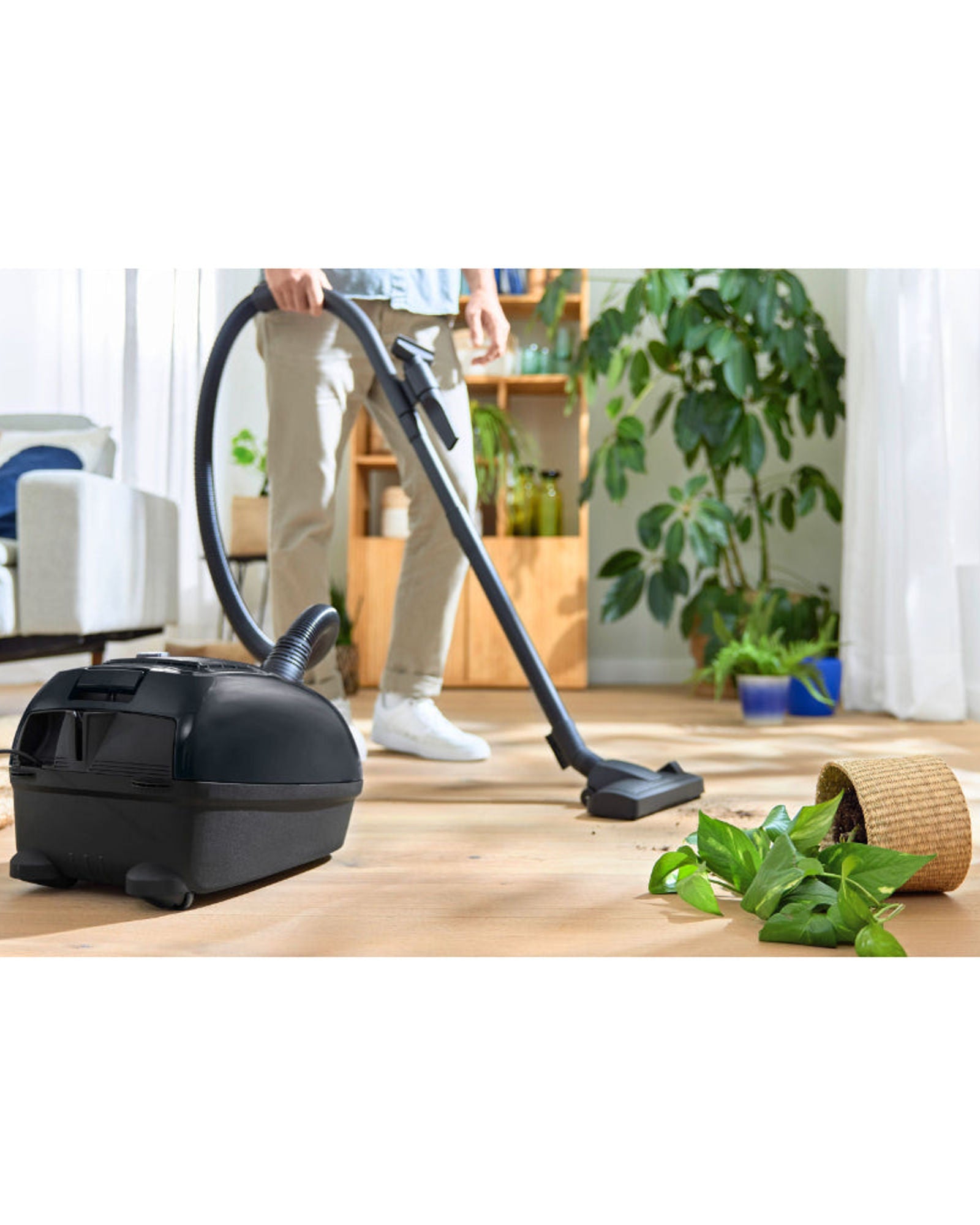 Bosch Series 4 Bagged Vacuum Cleaner