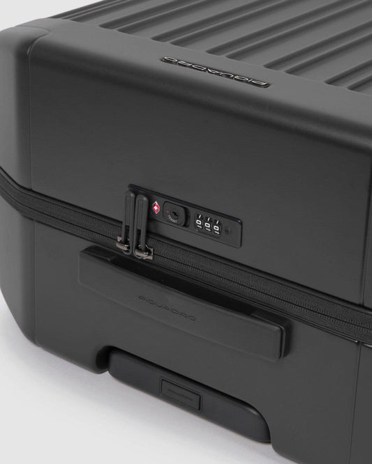 Piquadro Pq-Light 69Cm Hardcase 4 Double Wheel Medium Check-In Trolley Matt Black - Bv4427Pql/No