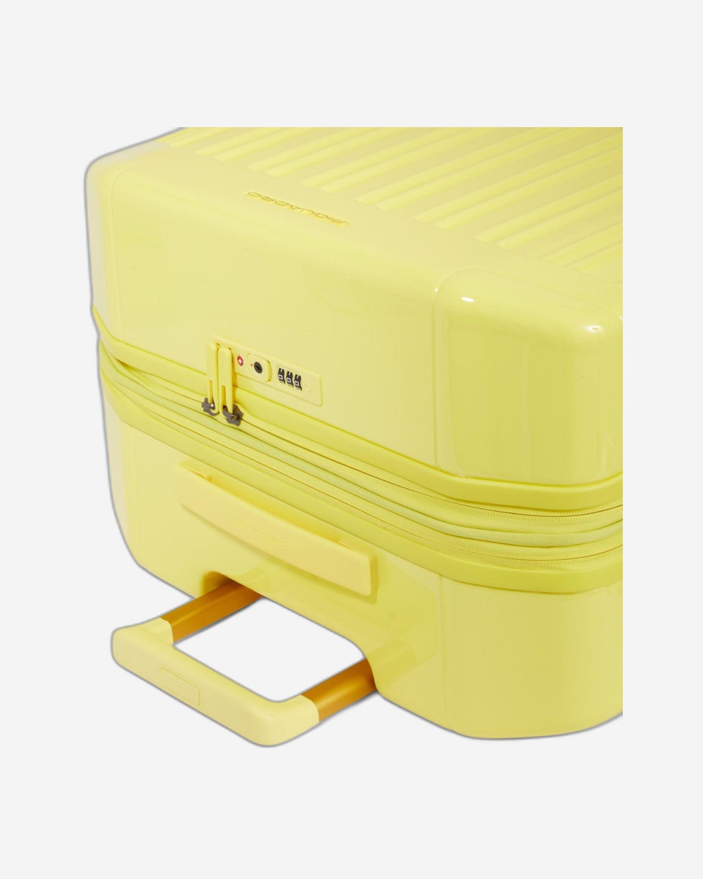 Piquadro Pq-Light Medium Size Expandable Trolley 4-Wheel