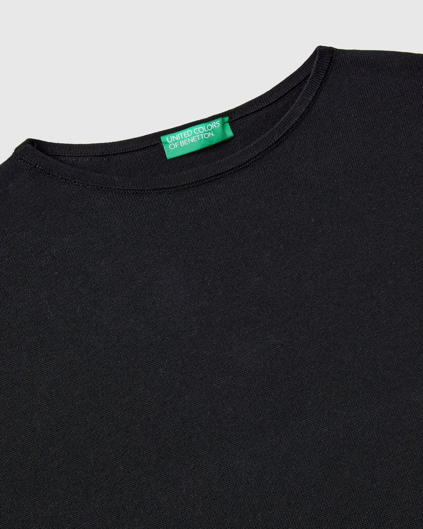 Short sleeve sweater