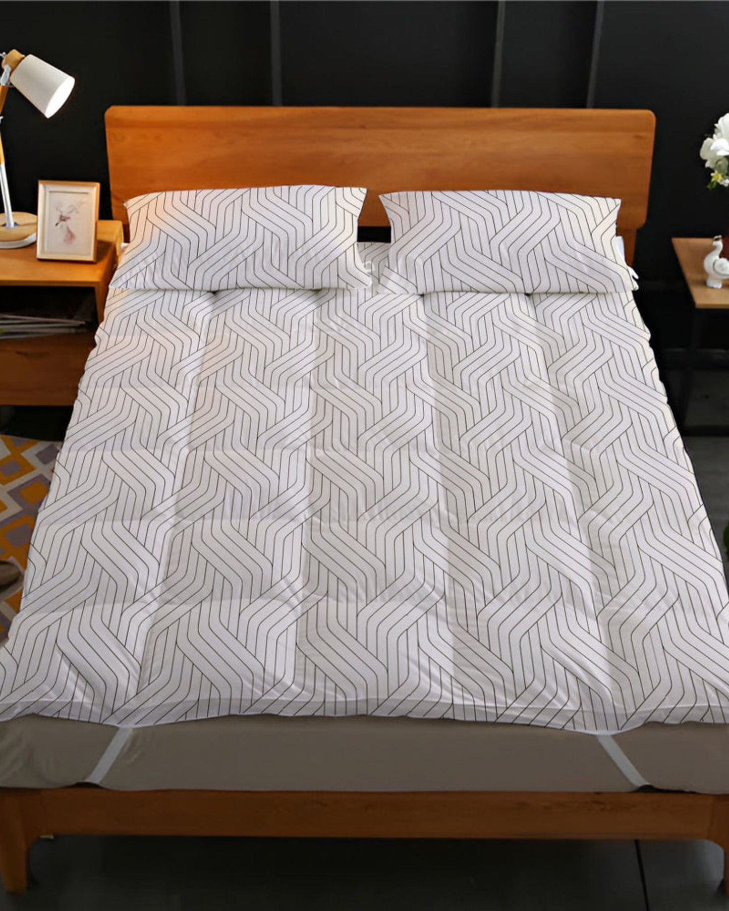 Cotton Home Mattress Topper Set 3Pc Off-White/Black Geometric