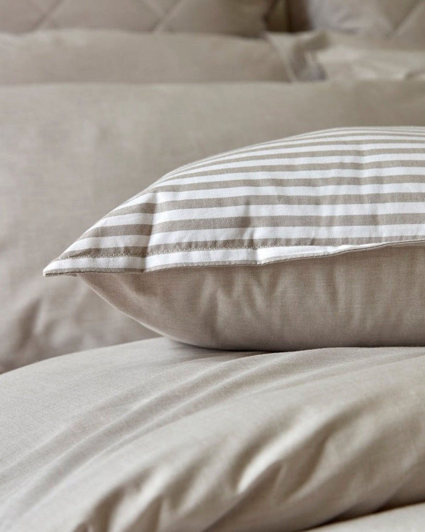 Christy "Stornoway Chambray" Duvet Cover Sets in Stone (Beige)