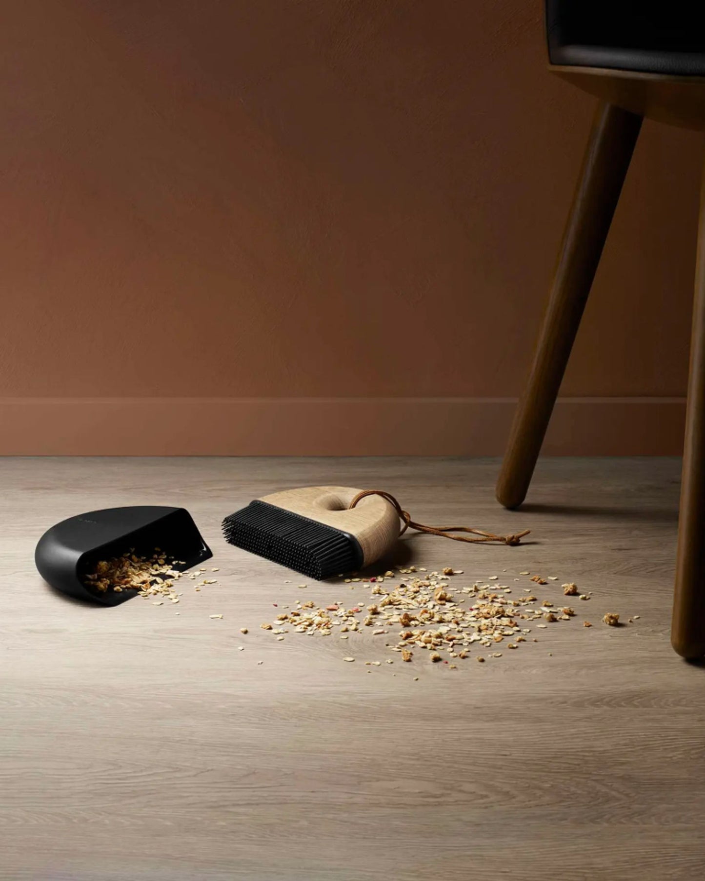 Eva Solo 520430 Sweep Dust Pan & Brush set