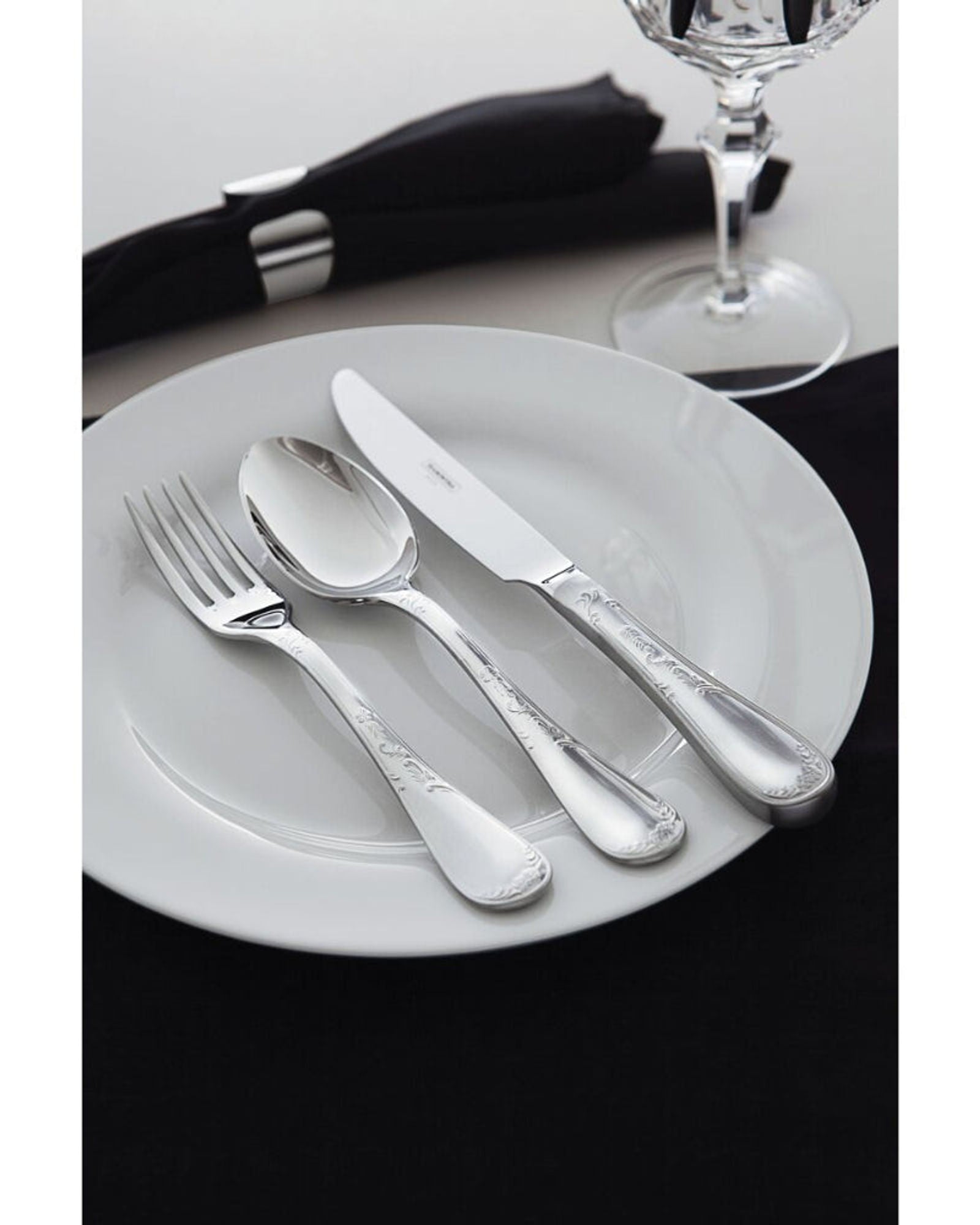 Tramontina Since 1911 Made In Brazil Tramontina Renascença Stainless Steel Flatware Set With Table Knives, High Gloss And Matte Finish With, 76 Pc Set