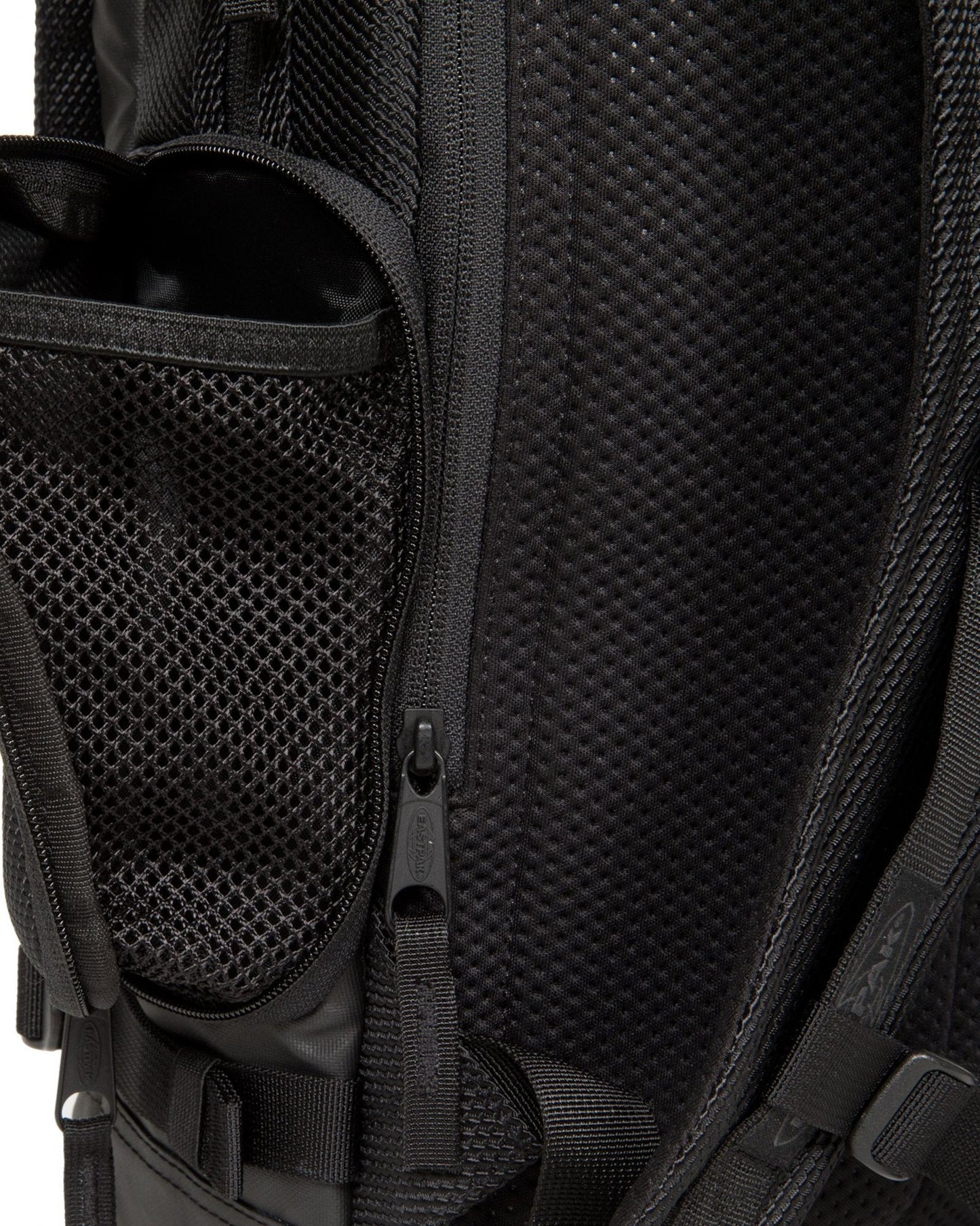 Eastpak Tecum M Cnnct Coat Medium Backpack