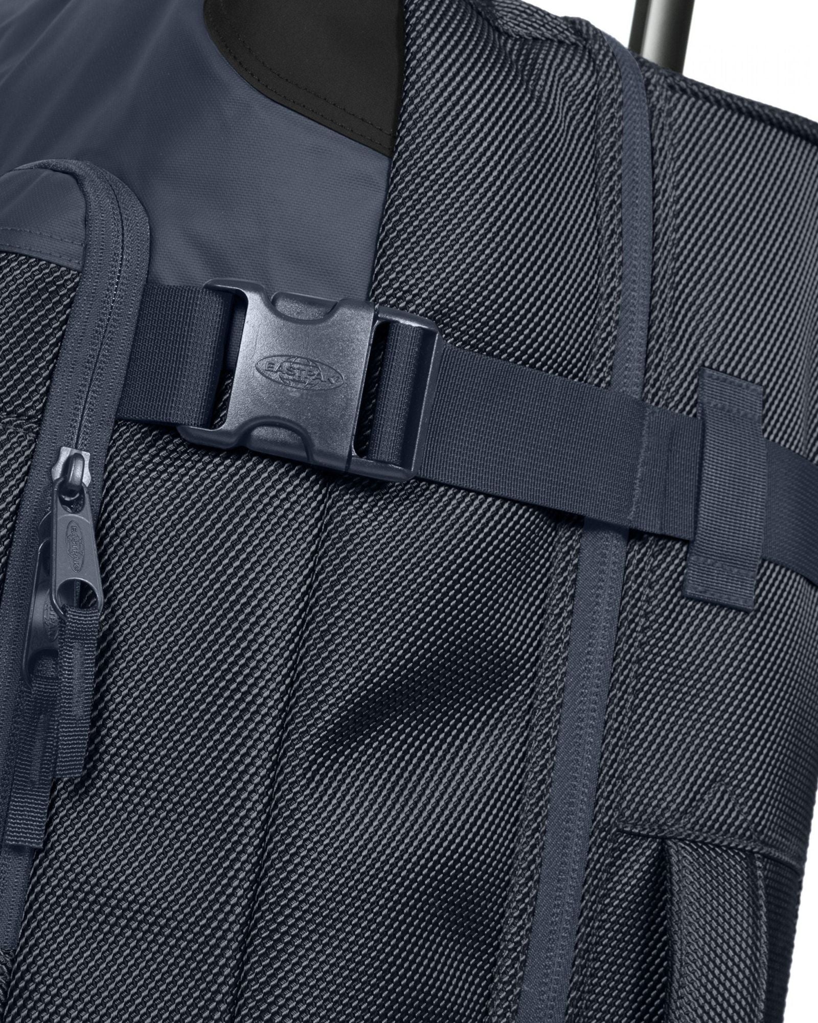 Eastpak Tranverz Cnnct M Cnnct Marine Medium Travel Trolley Bag - EK00095DO161