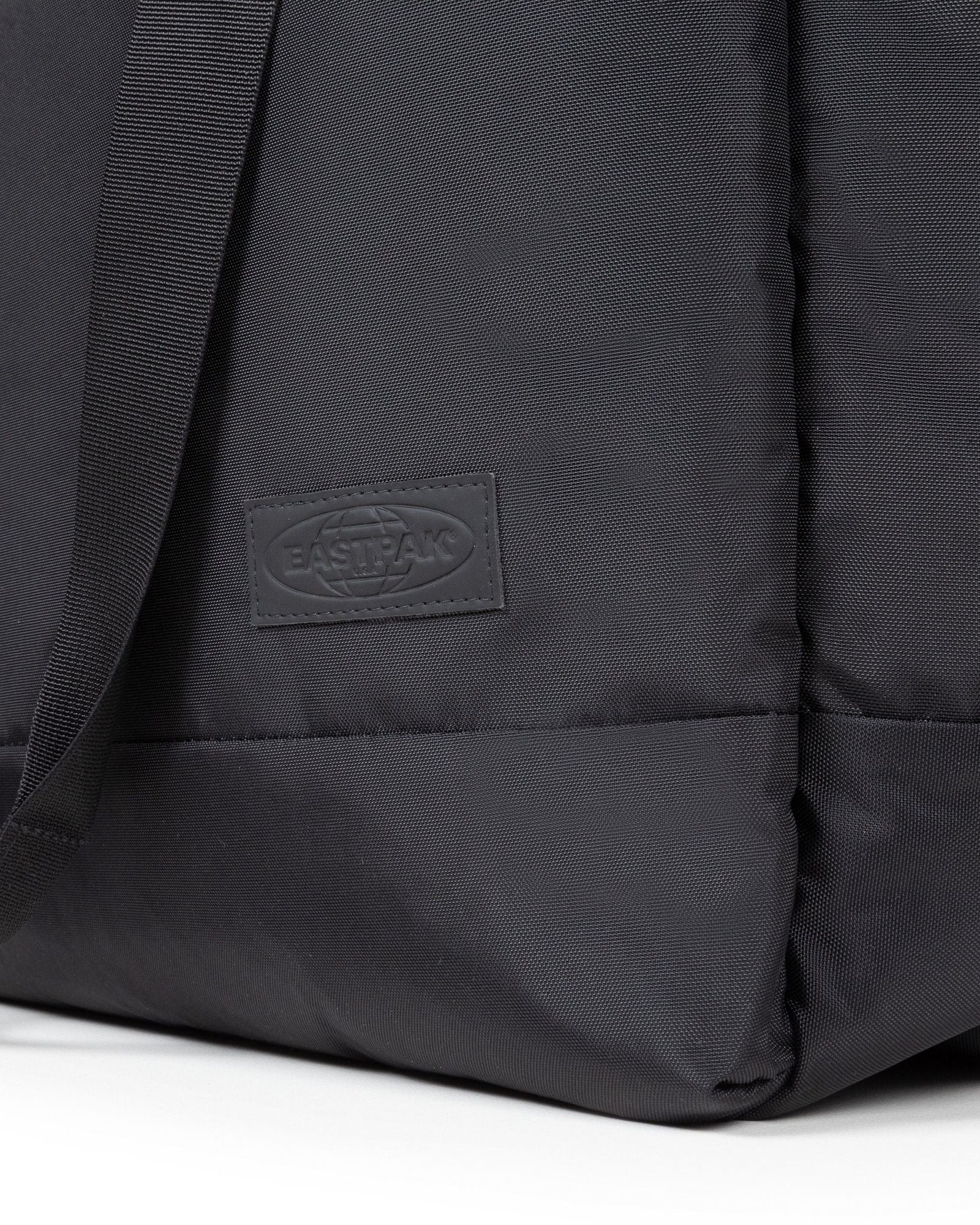 Eastpak Cnnct F Satch Cnnct F Black Large Shoulder Bag - EK0A5BEB5A2