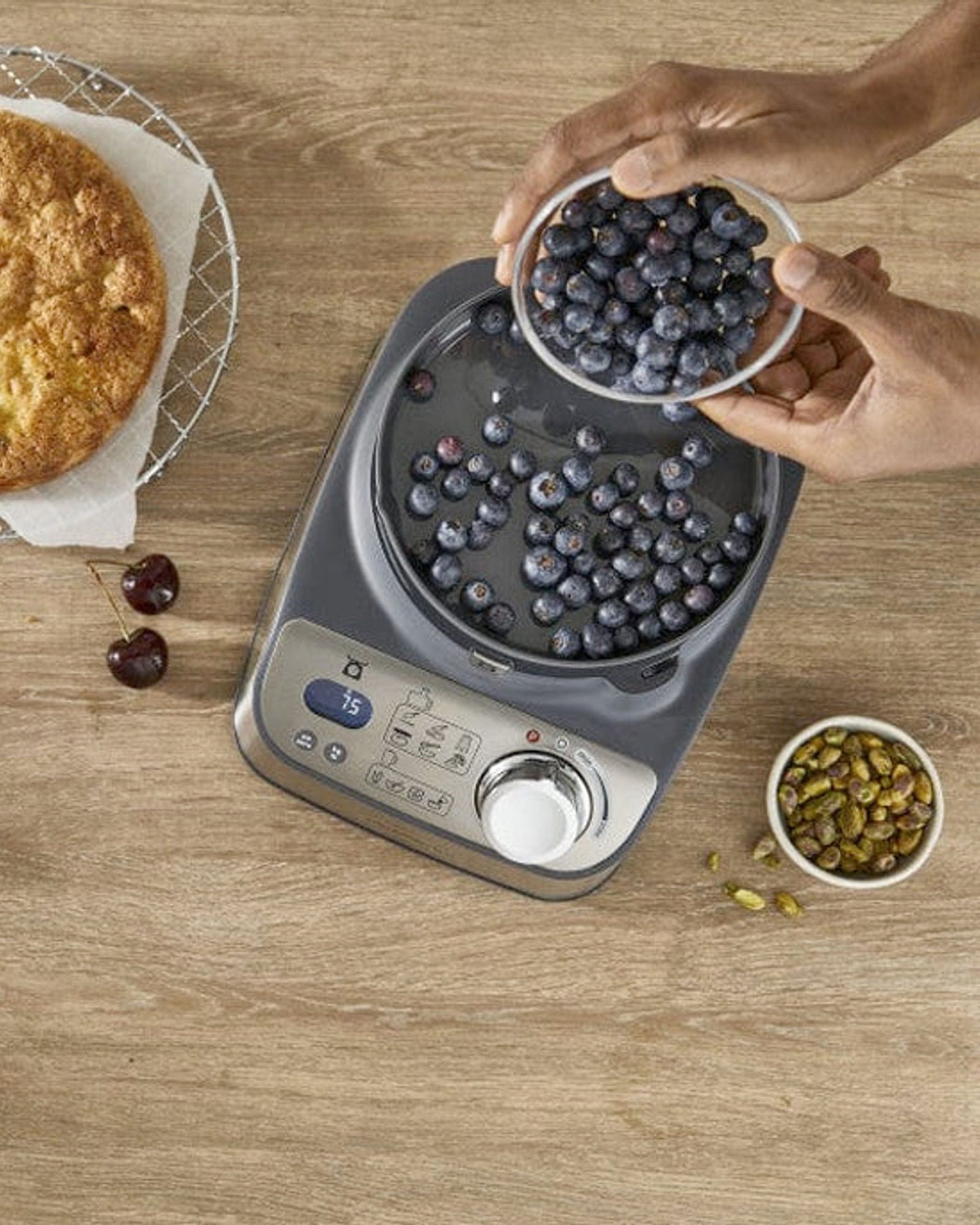 Kenwood Multi-Functional Food Processor with Multiple Attachments